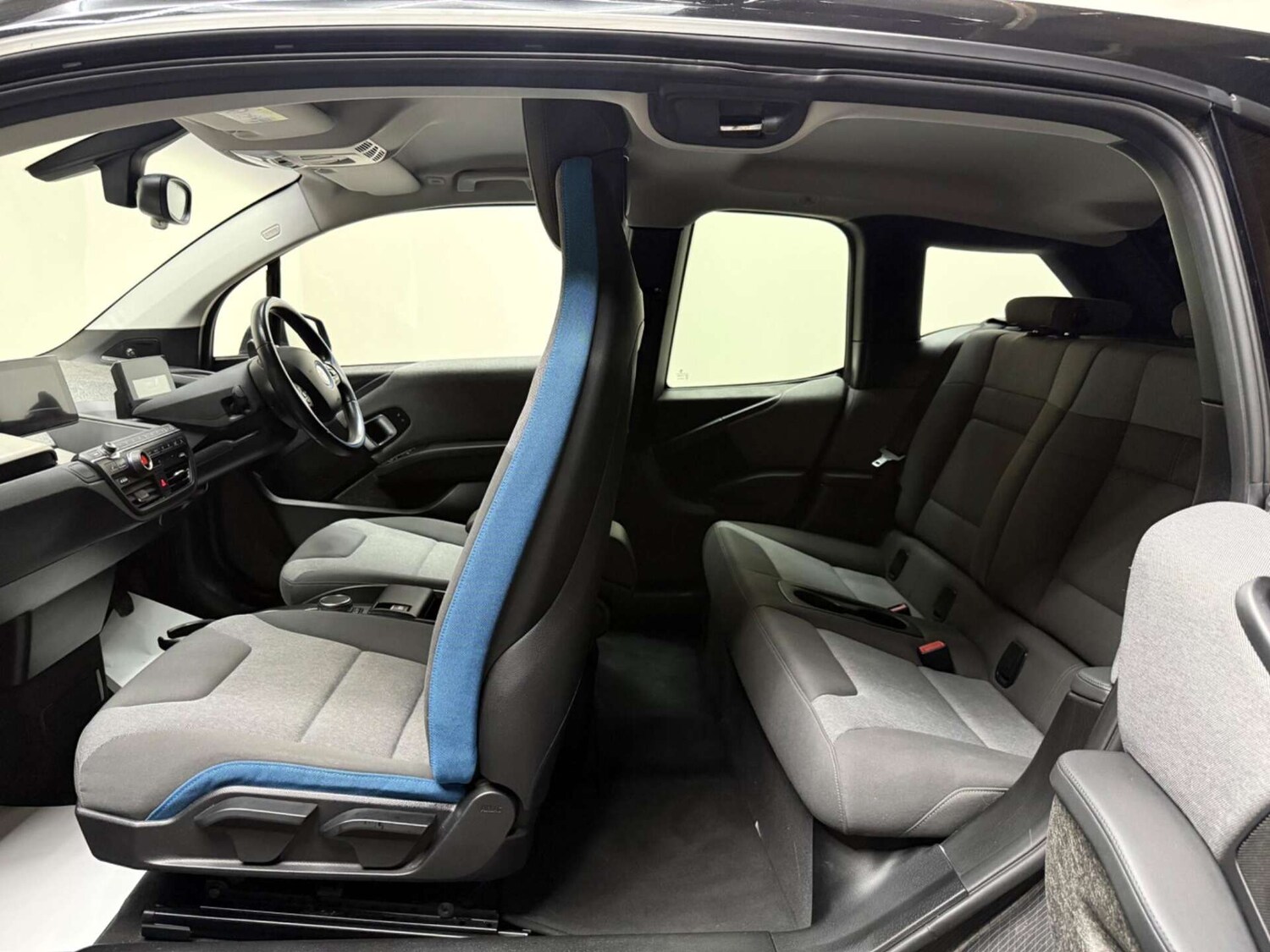 Used BMW i3 2017 for sale - 76180991: Photo 37