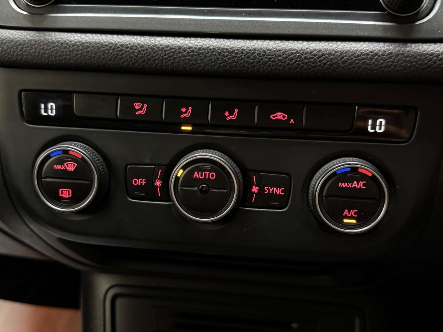 Used Volkswagen Tiguan 2015 for sale - 76363607: Photo 23