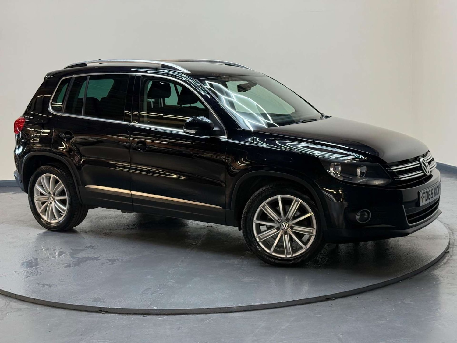 Used Volkswagen Tiguan 2015 for sale - 76363607: Photo 36