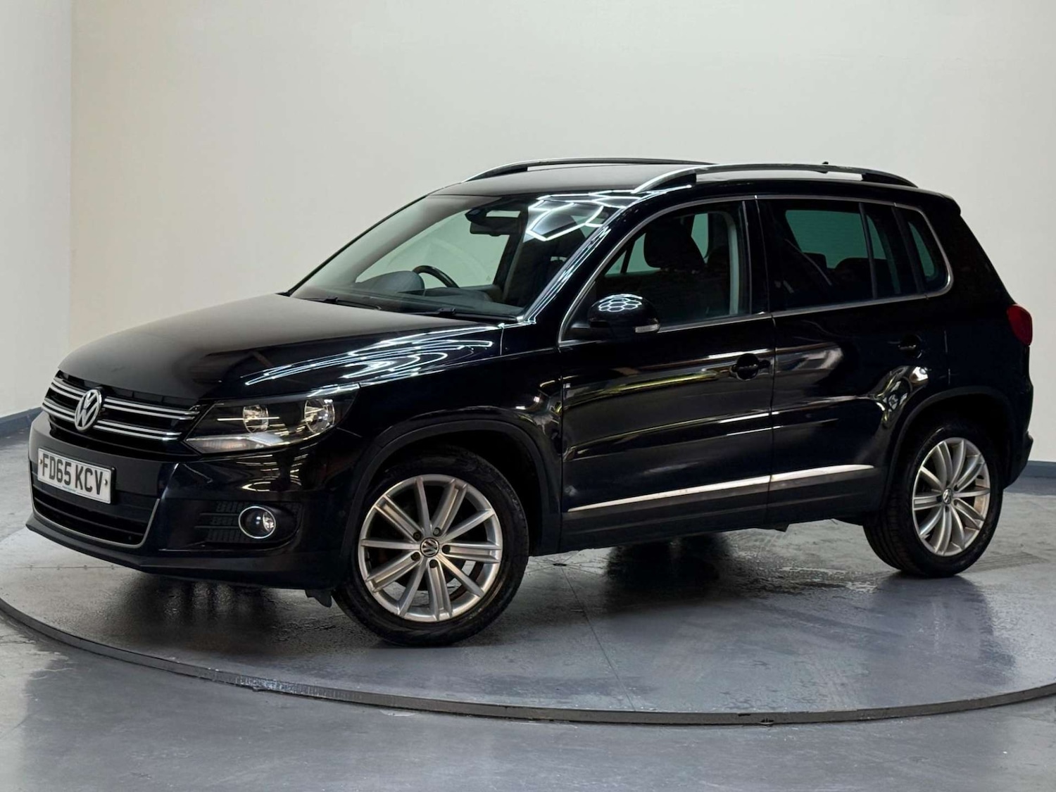 Used Volkswagen Tiguan 2015 for sale - 76363607: Photo 37