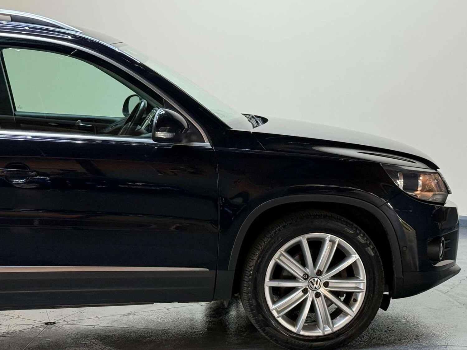 Used Volkswagen Tiguan 2015 for sale - 76363607: Photo 42
