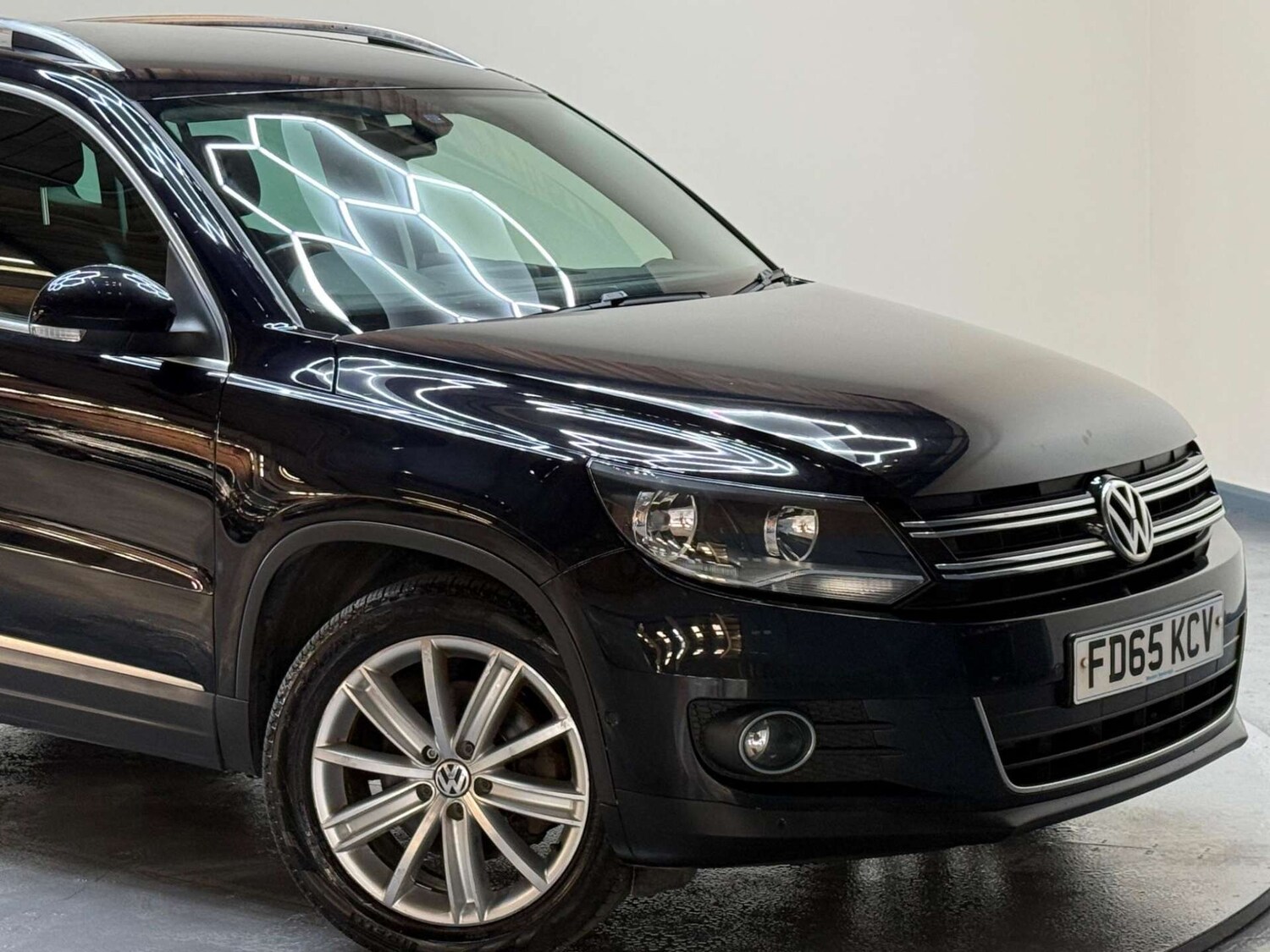 Used Volkswagen Tiguan 2015 for sale - 76363607: Photo 53