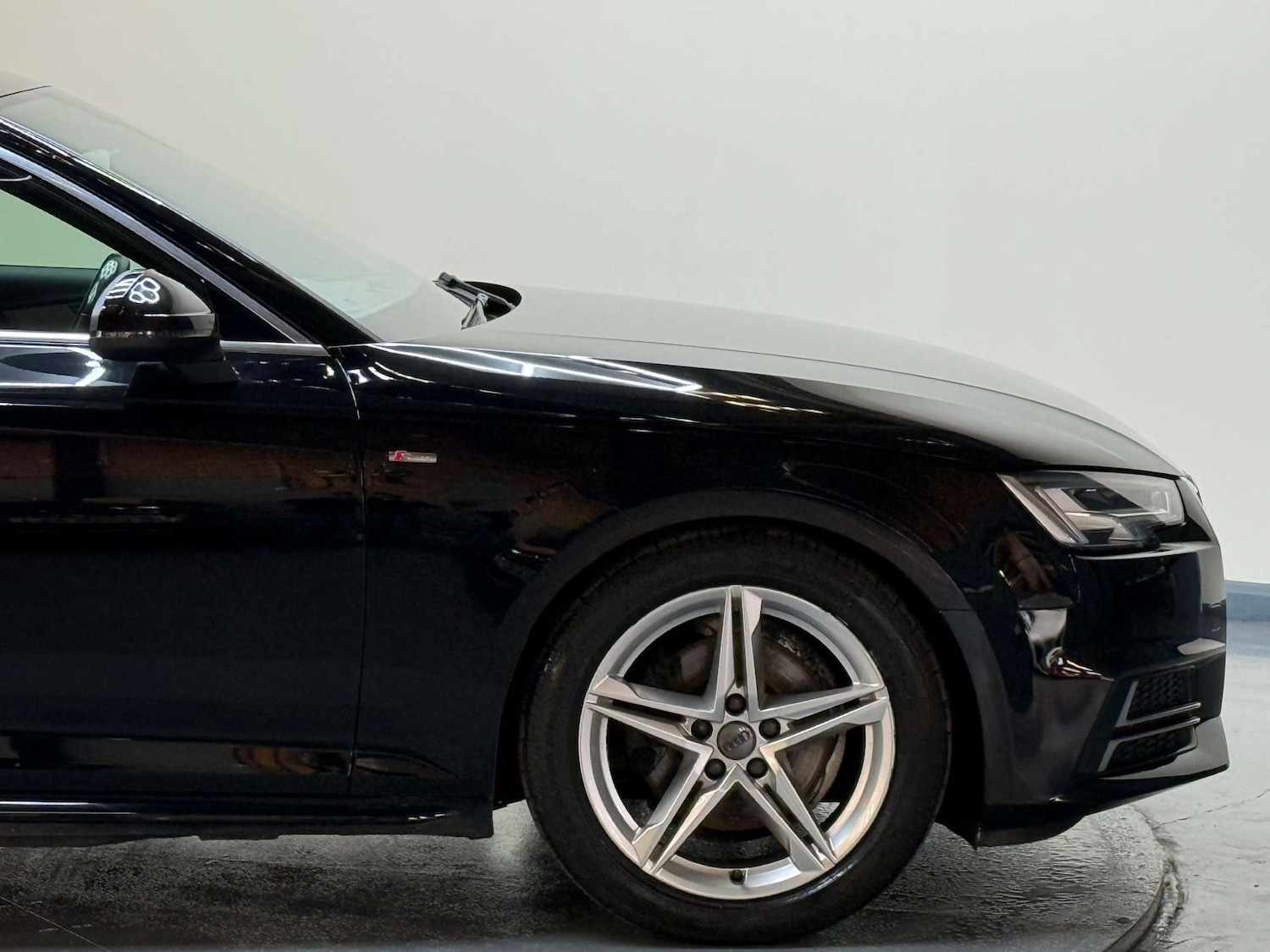 Used Audi A4 2018 for sale - 76601038: Photo 44