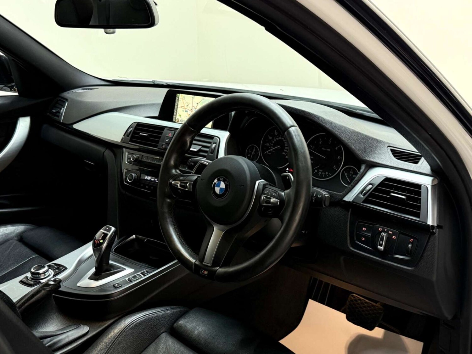 Used BMW 3 Series 2017 for sale - 76363785: Photo 16