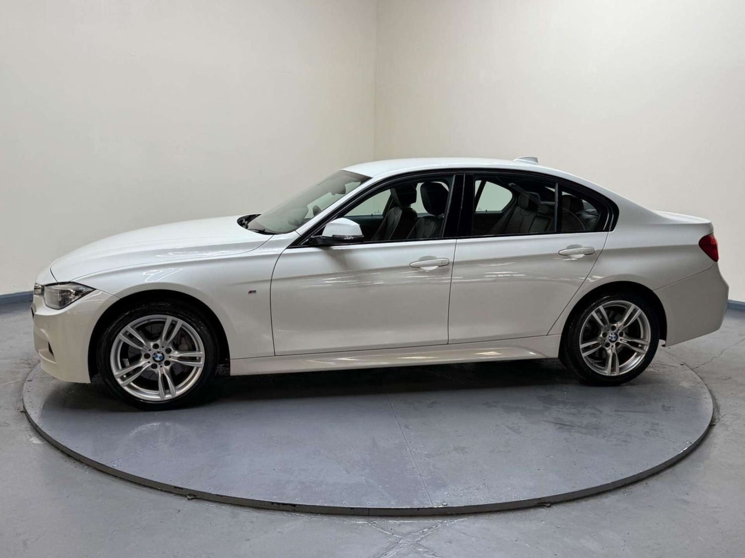 Used BMW 3 Series 2017 for sale - 76363785: Photo 32