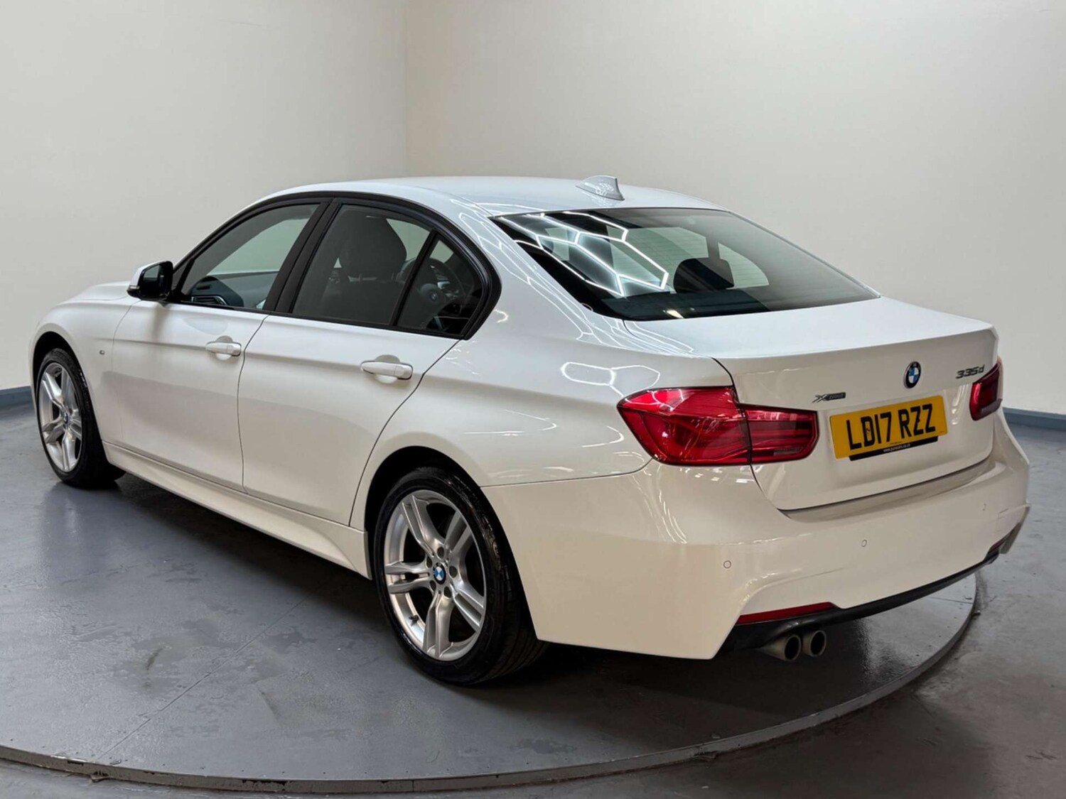 Used BMW 3 Series 2017 for sale - 76363785: Photo 7