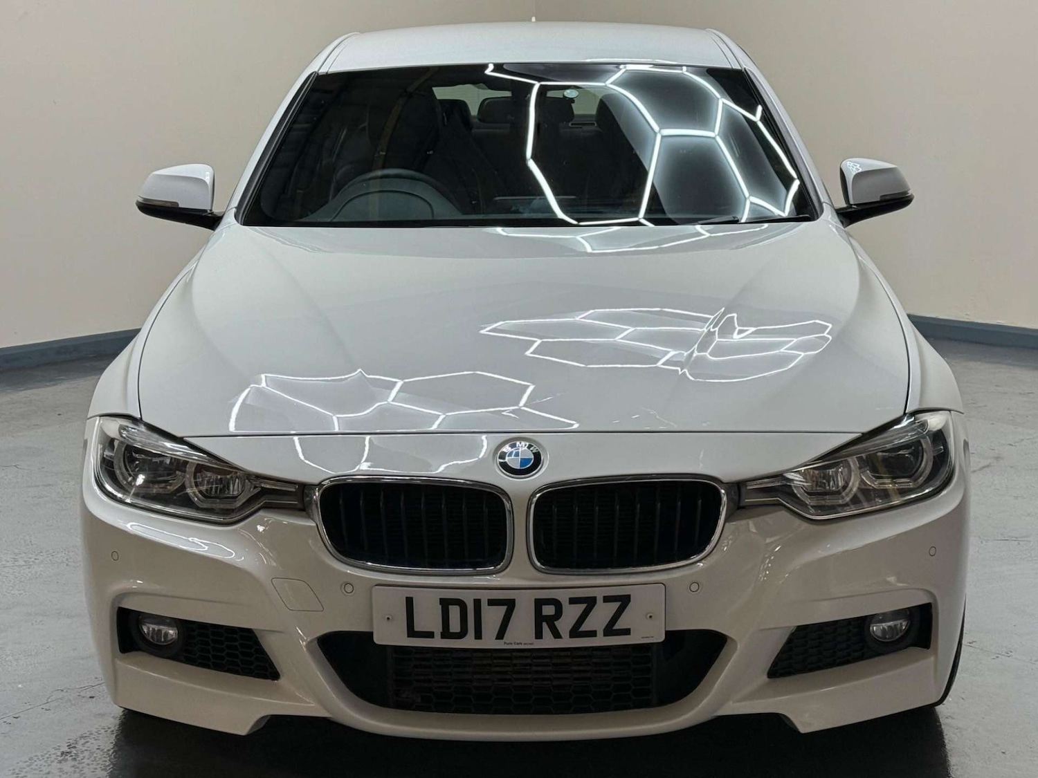 Used BMW 3 Series 2017 for sale - 76363785: Photo 8