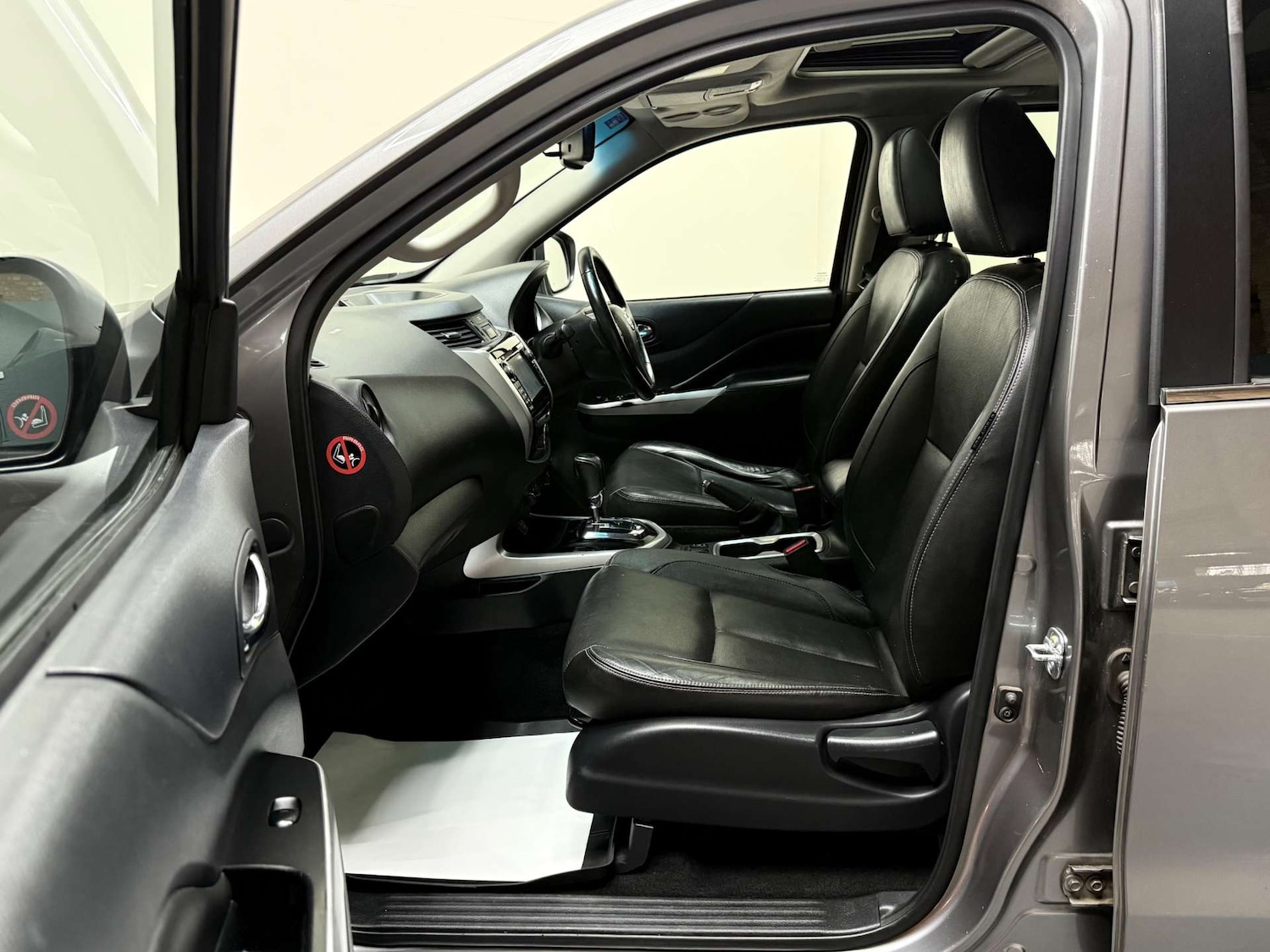 Used Nissan Navara 2016 for sale - 76830166: Photo 31