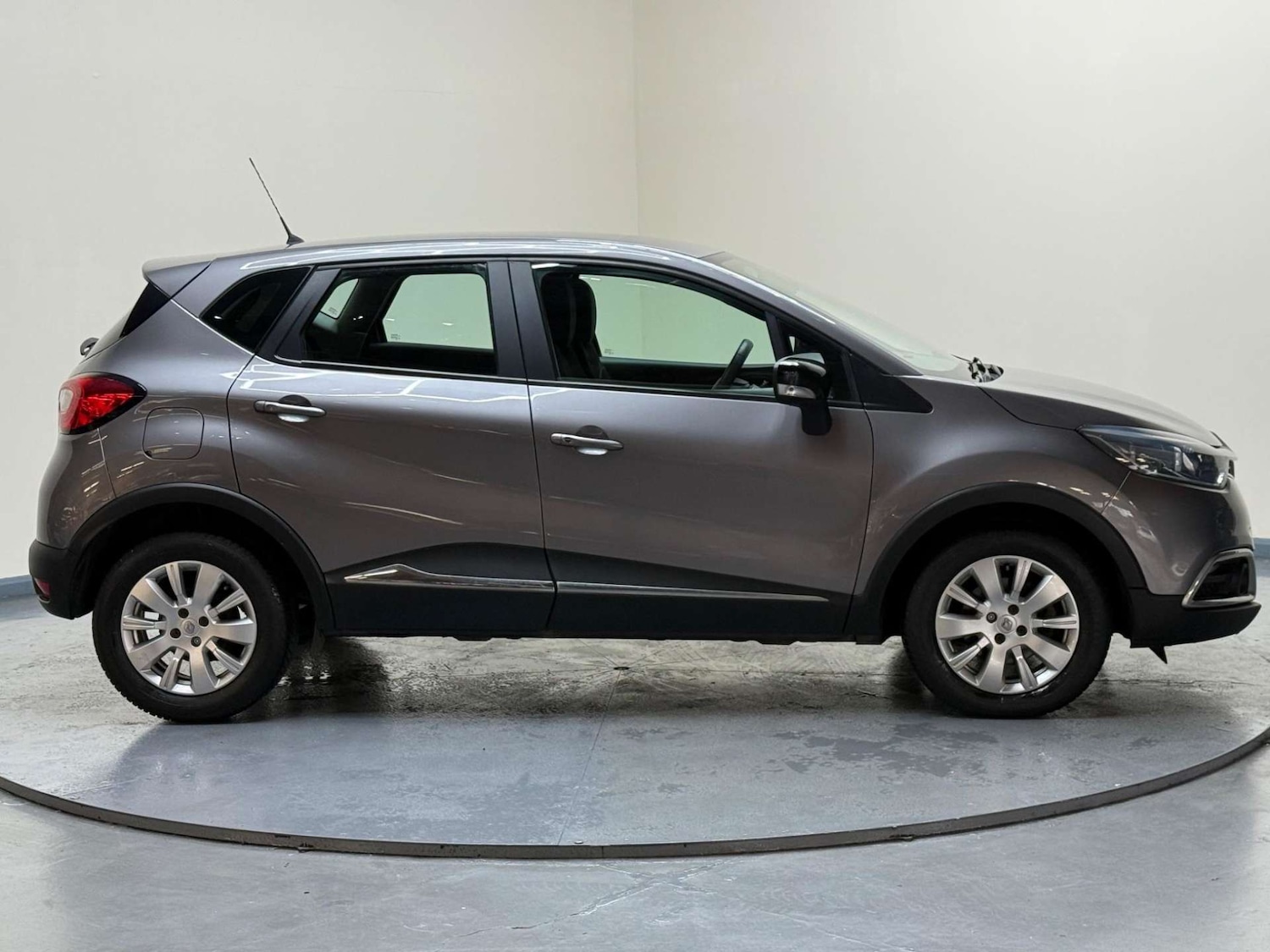 Used Renault Captur 2016 for sale - 76180964: Photo 14