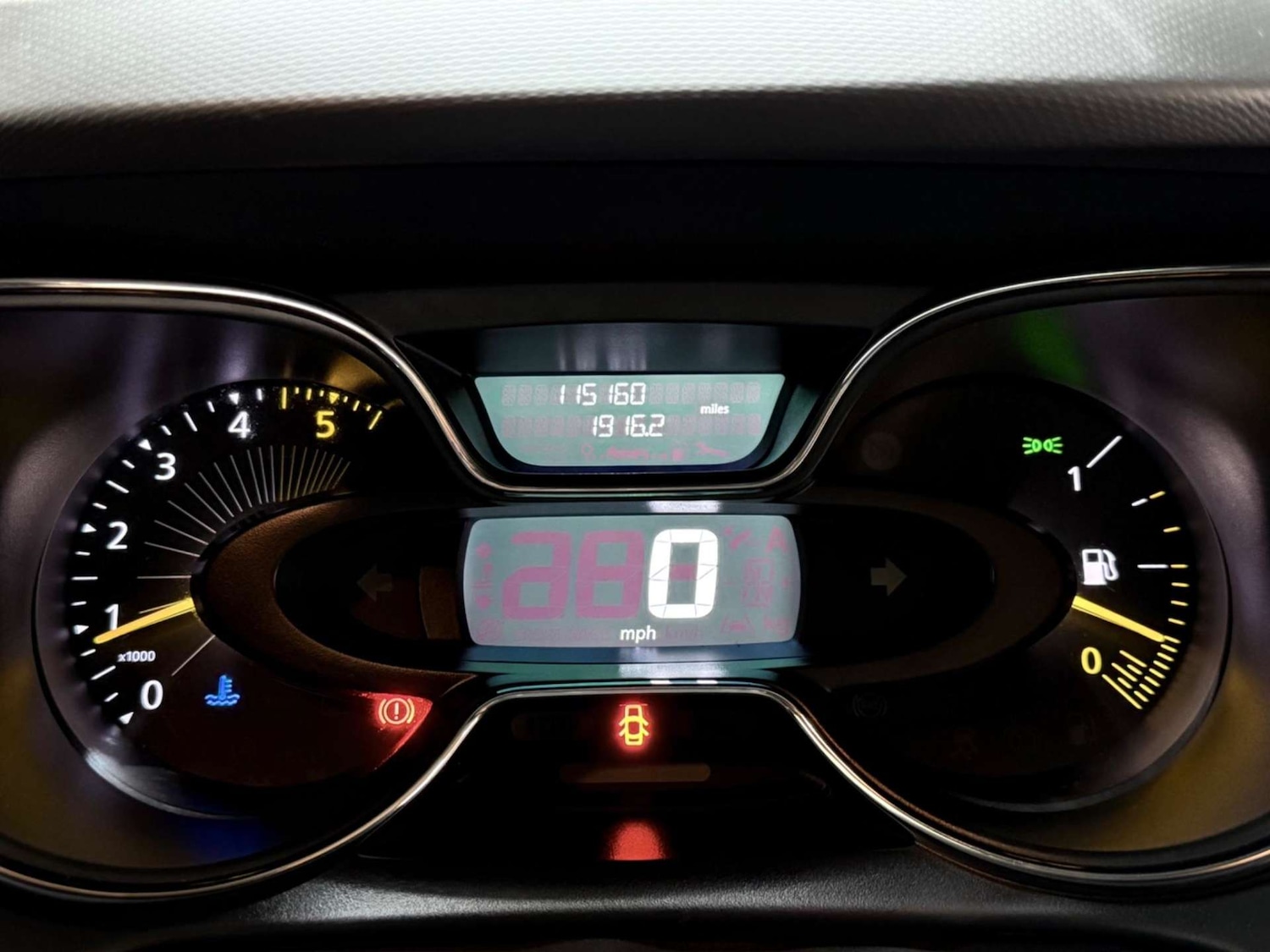 Used Renault Captur 2016 for sale - 76180964: Photo 18