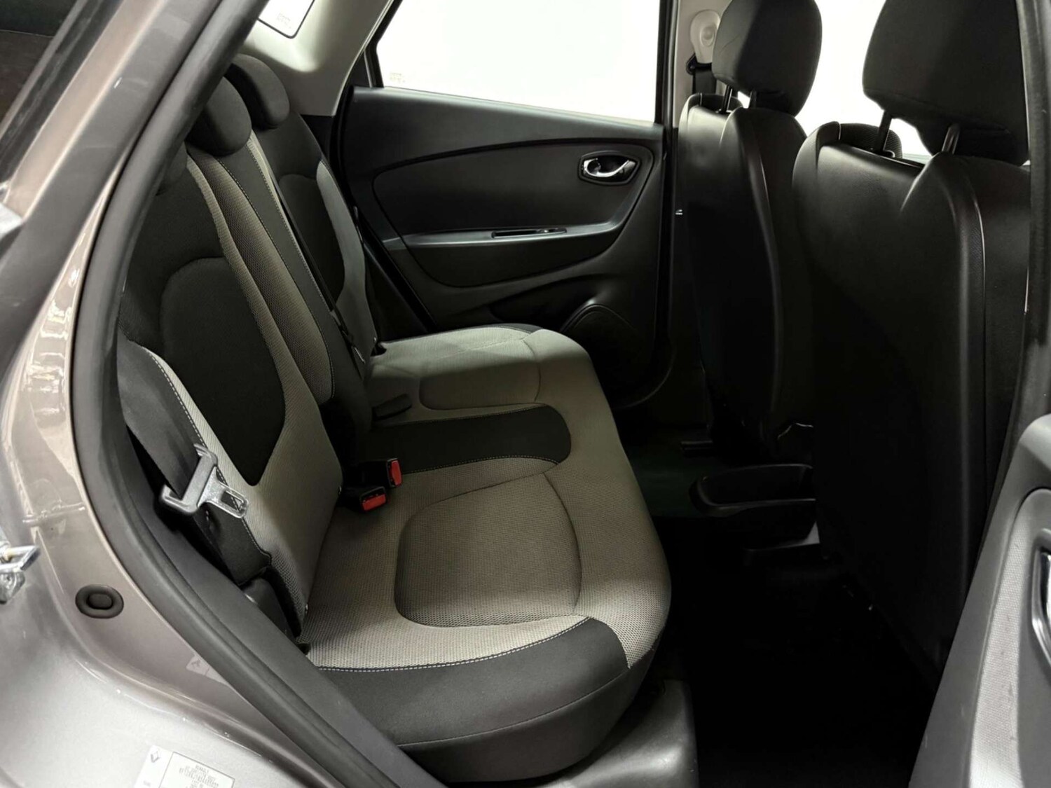 Used Renault Captur 2016 for sale - 76180964: Photo 24