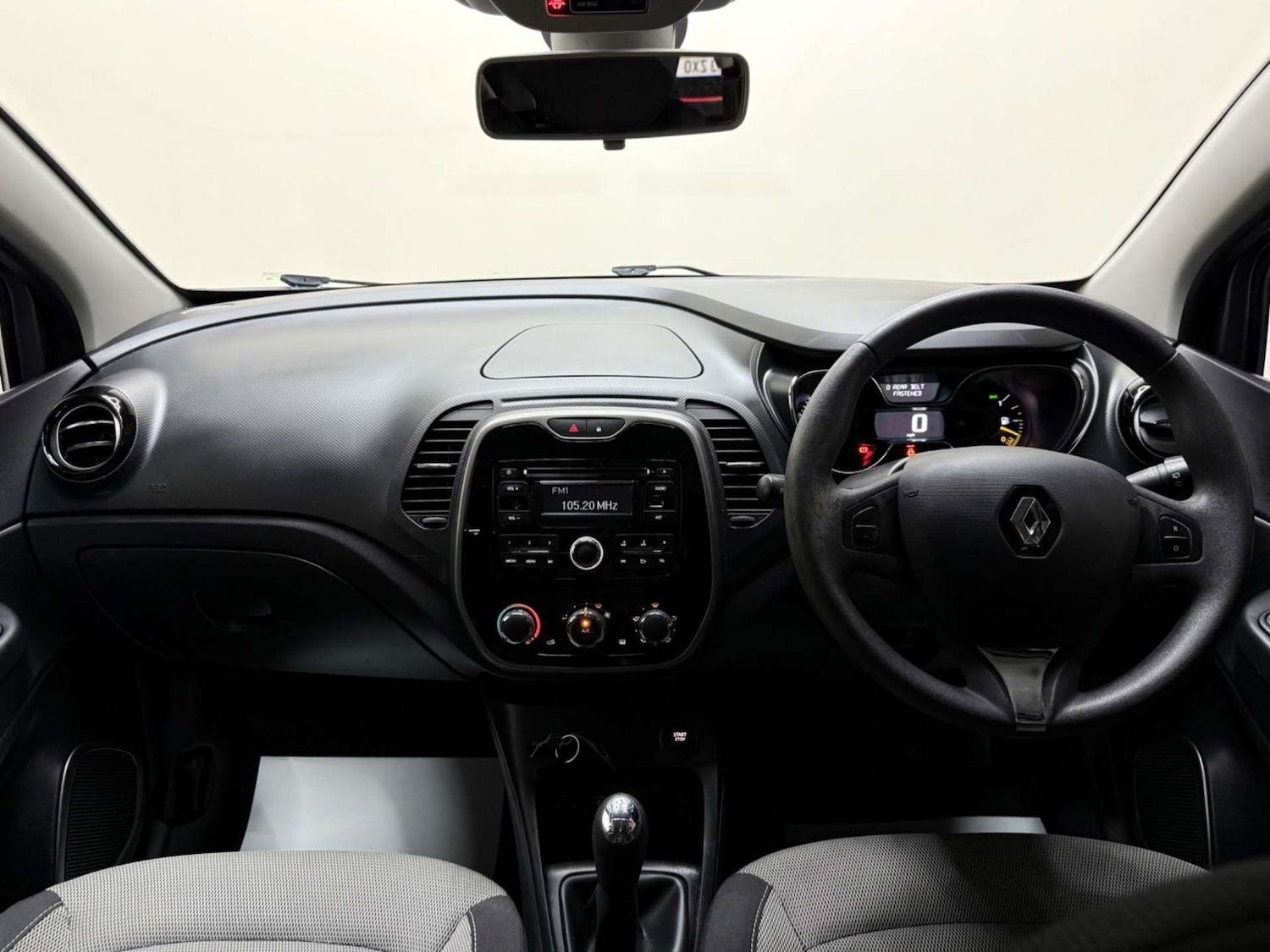 Used Renault Captur 2016 for sale - 76180964: Photo 3
