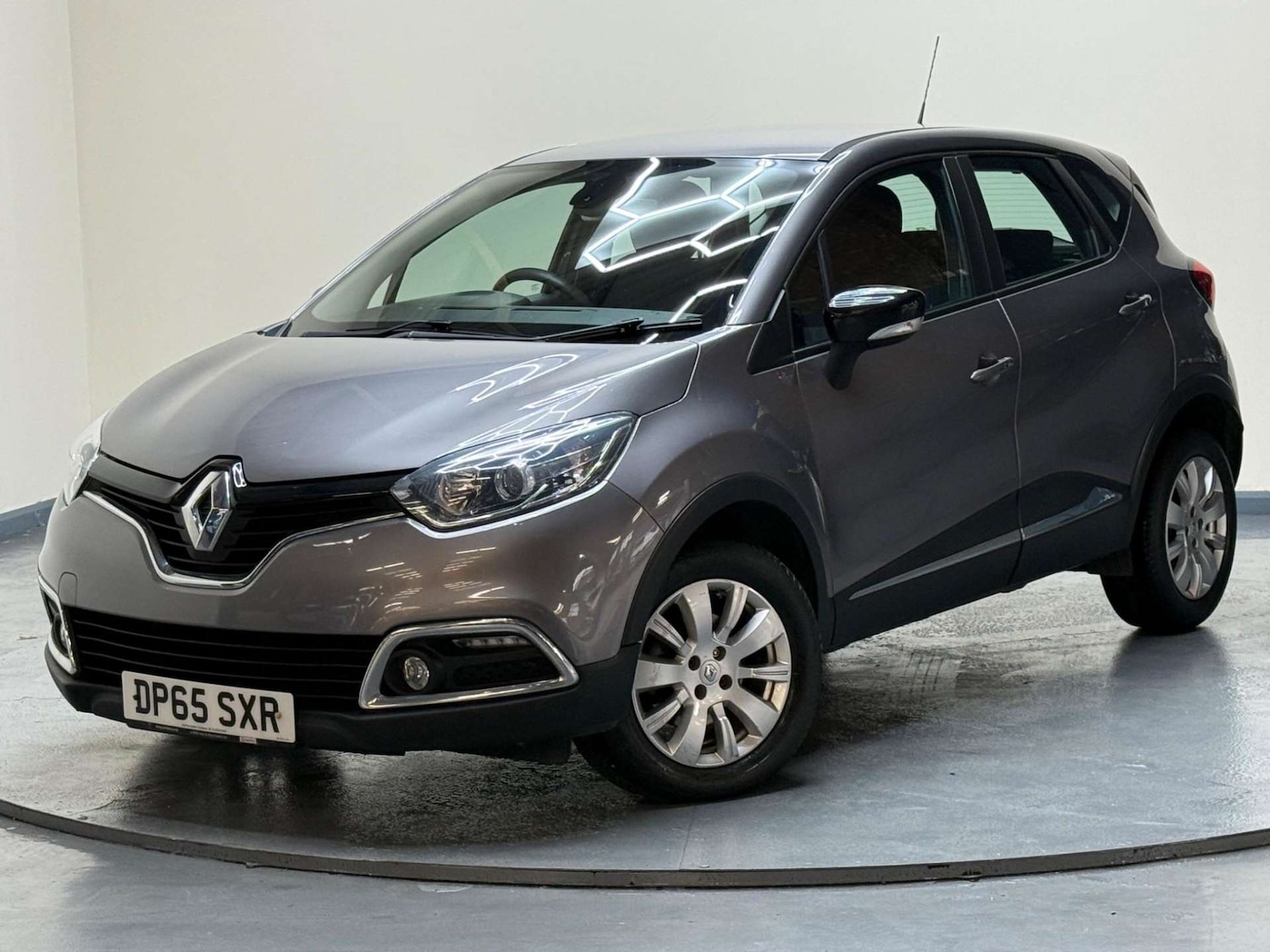 Used Renault Captur 2016 for sale - 76180964: Photo 32