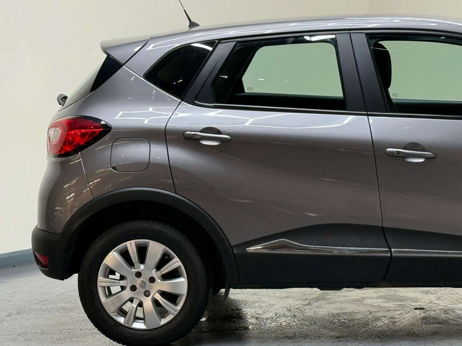 Used Renault Captur 2016 for sale - 76180964: Photo 41