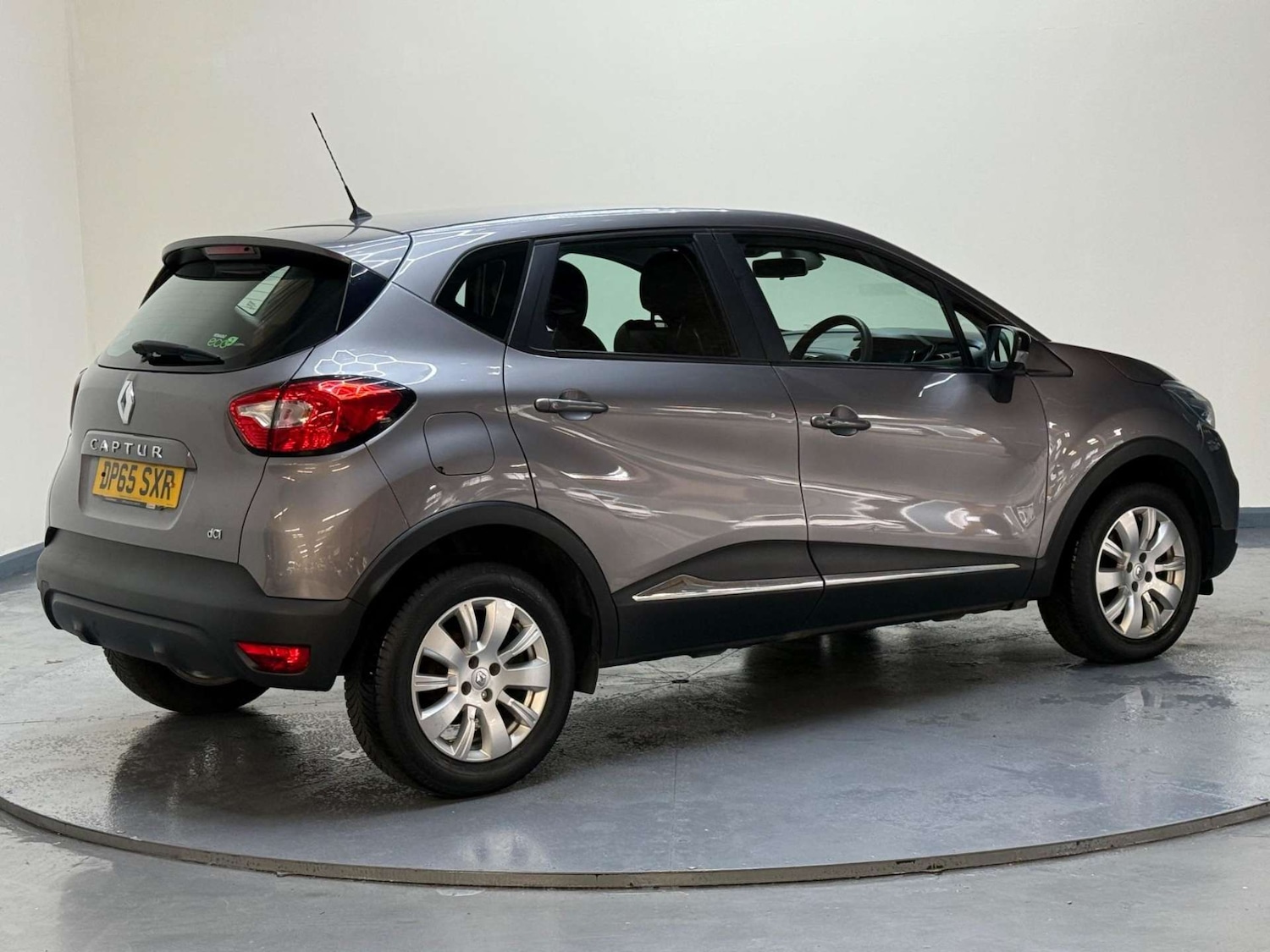 Used Renault Captur 2016 for sale - 76180964: Photo 42