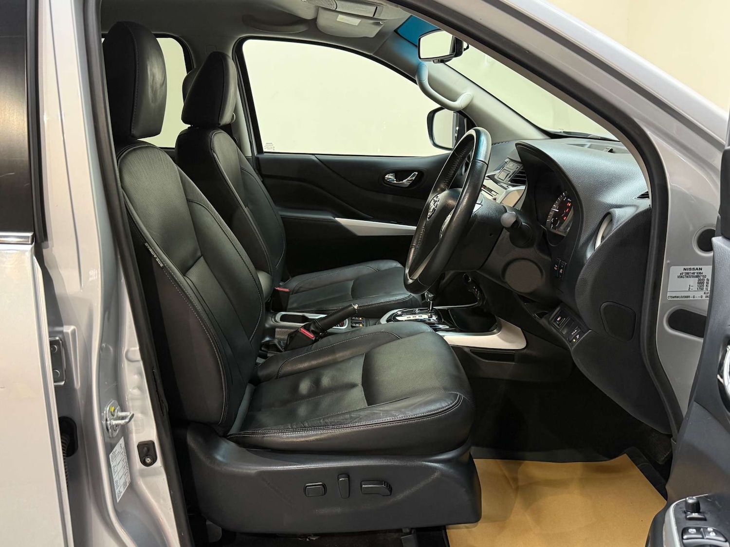 Used Nissan Navara 2017 for sale - 77583917: Photo 14