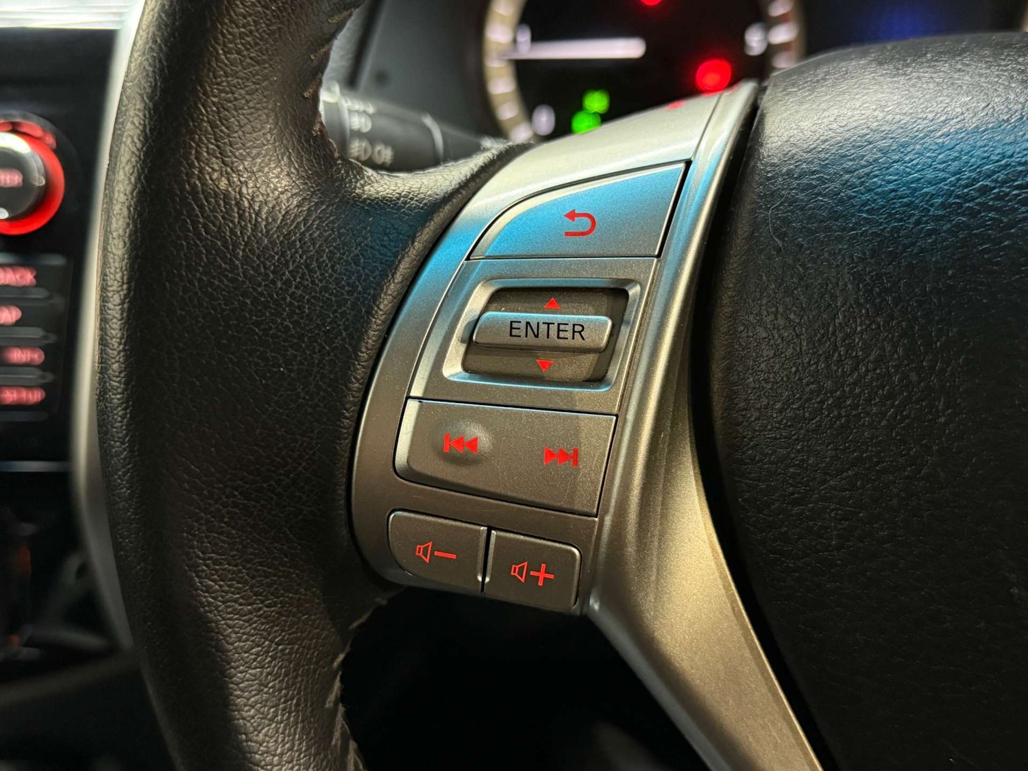 Used Nissan Navara 2017 for sale - 77583917: Photo 17