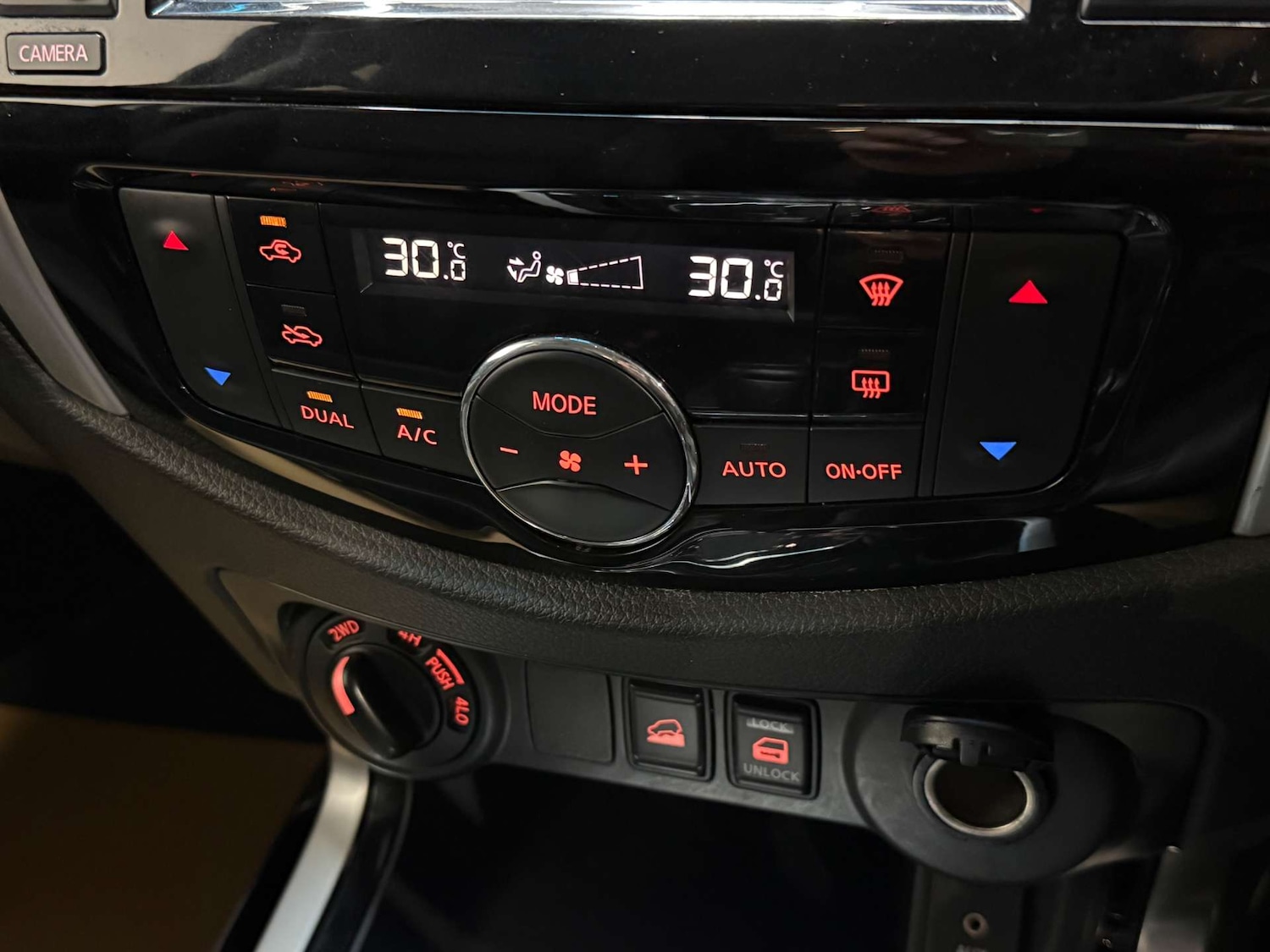 Used Nissan Navara 2017 for sale - 77583917: Photo 24