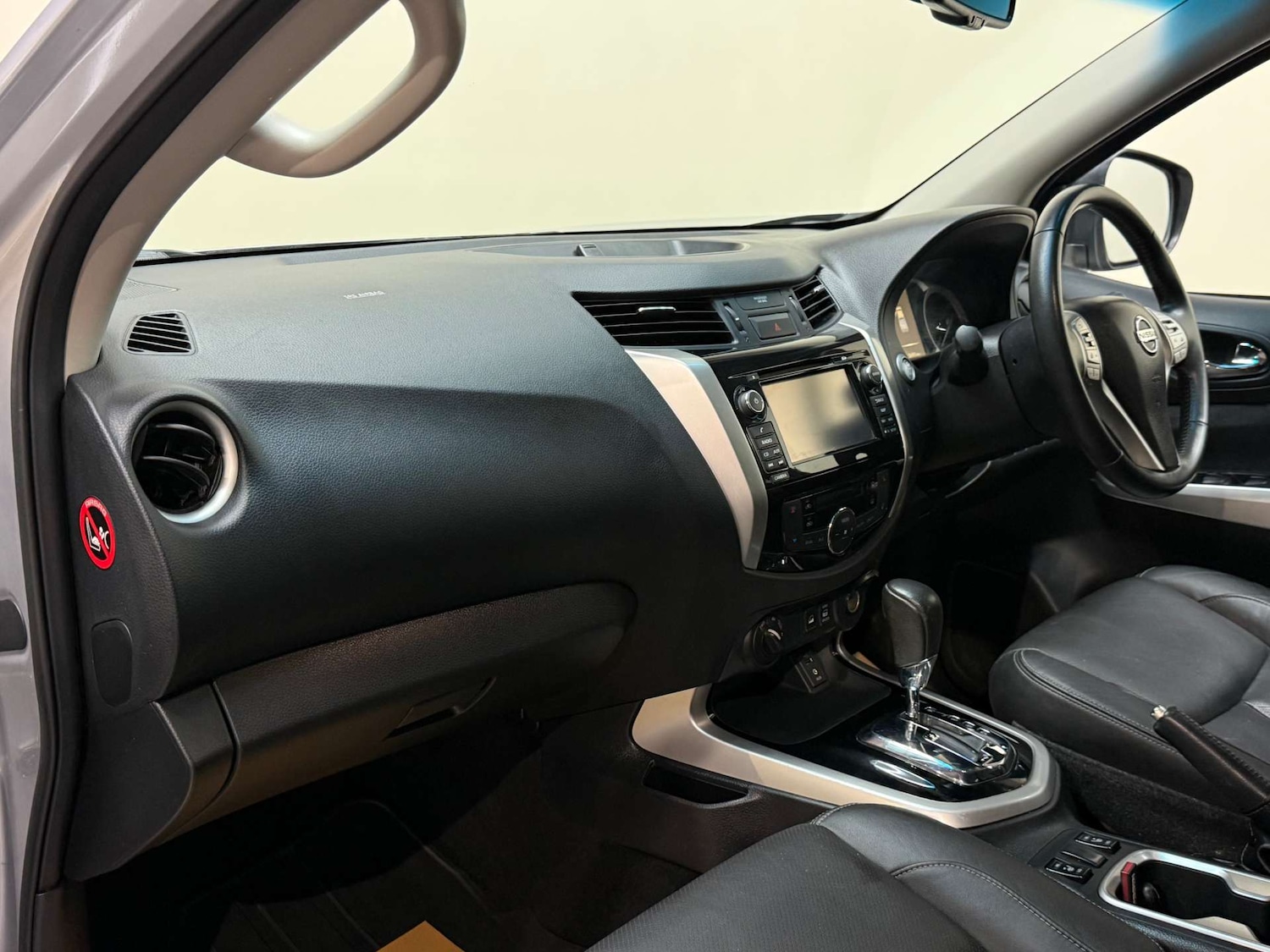 Used Nissan Navara 2017 for sale - 77583917: Photo 34