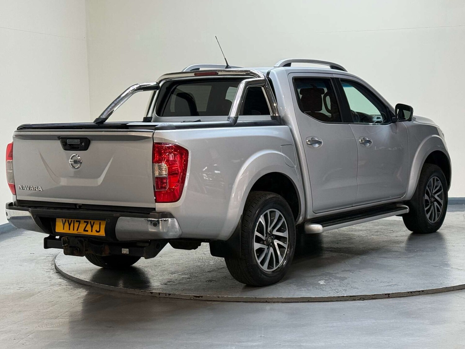 Used Nissan Navara 2017 for sale - 77583917: Photo 41