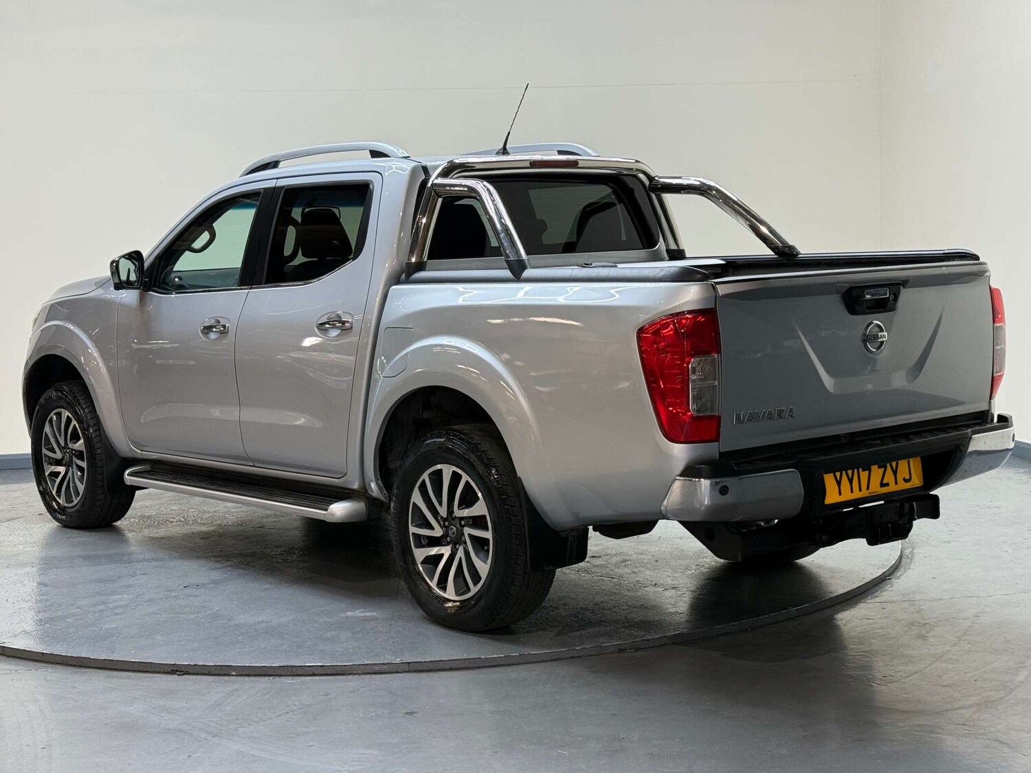 Used Nissan Navara 2017 for sale - 77583917: Photo 43