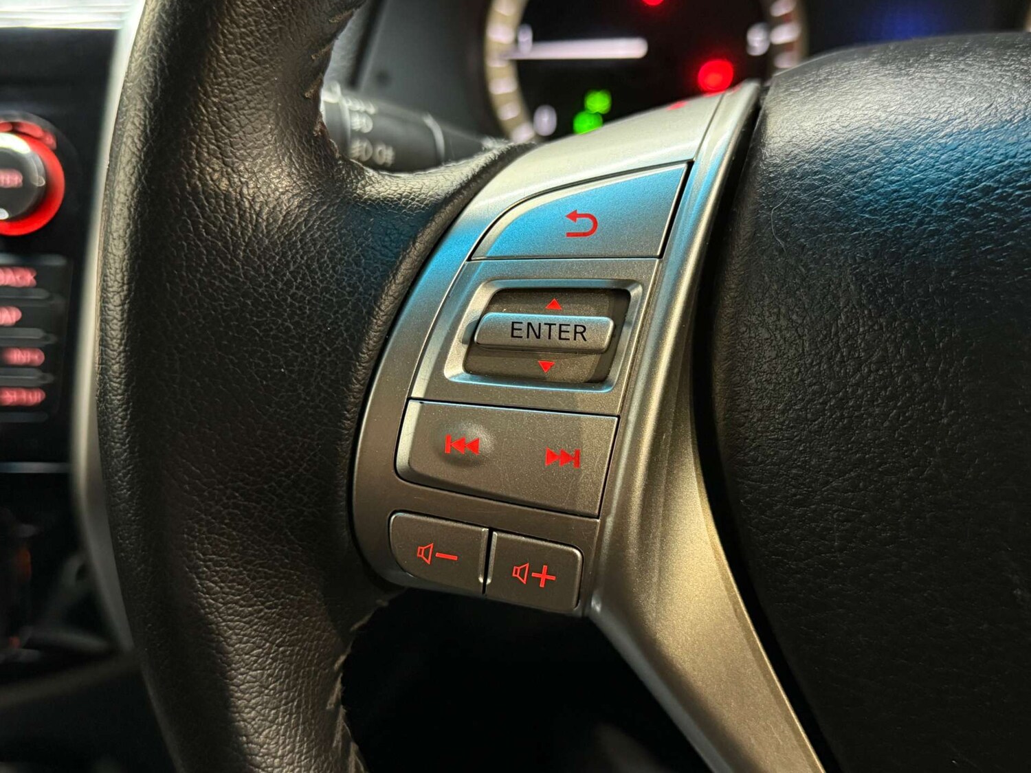 Used Nissan Navara 2017 for sale - 77583917: Photo 69