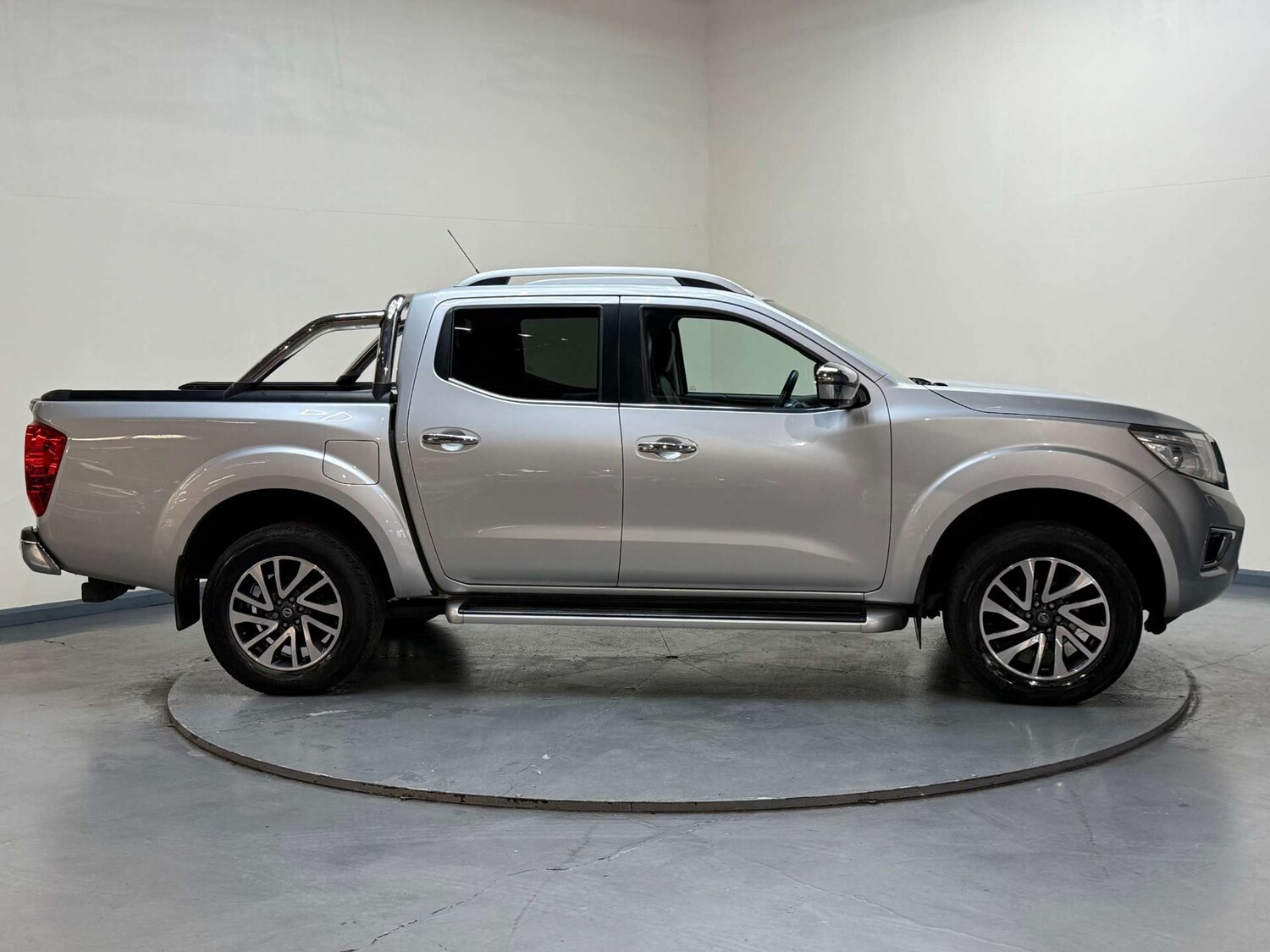 Used Nissan Navara 2017 for sale - 77583917: Photo 86