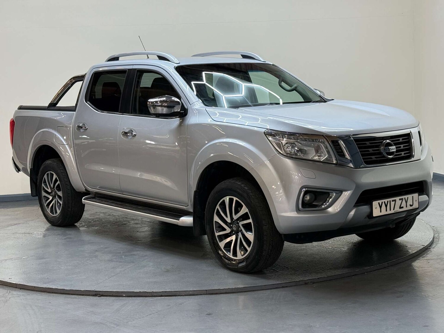 Used Nissan Navara 2017 for sale - 77583917: Photo 87
