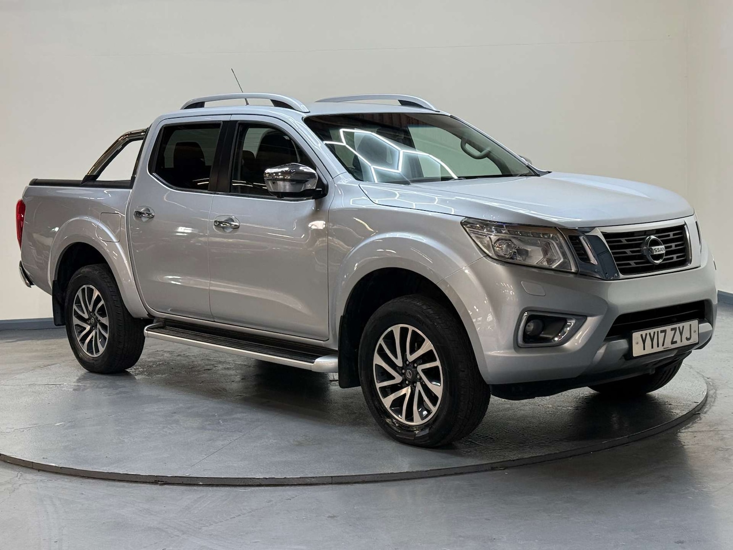 Used Nissan Navara 2017 for sale - 77583917: Photo 92