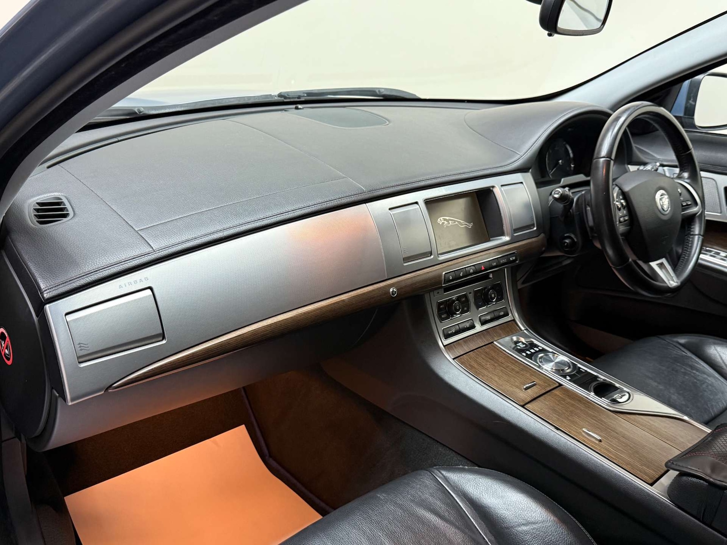 Used Jaguar XF 2013 for sale - 76601778: Photo 35