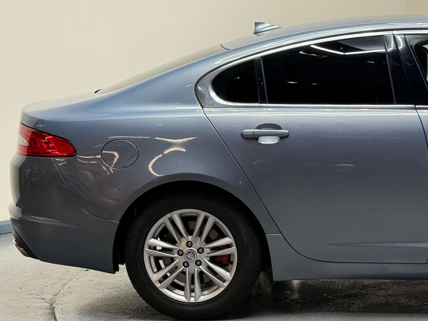 Used Jaguar XF 2013 for sale - 76601778: Photo 47