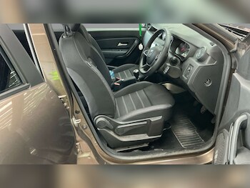 Used Dacia Duster 2018 for sale - 78456122: Photo