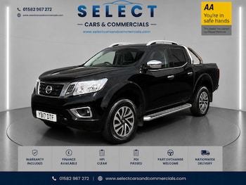 Used Nissan Navara 2017 for sale - 79451632: Photo