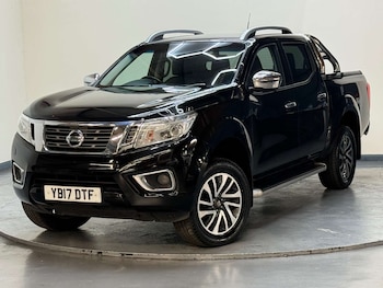 Used Nissan Navara 2017 for sale - 79451632: Photo
