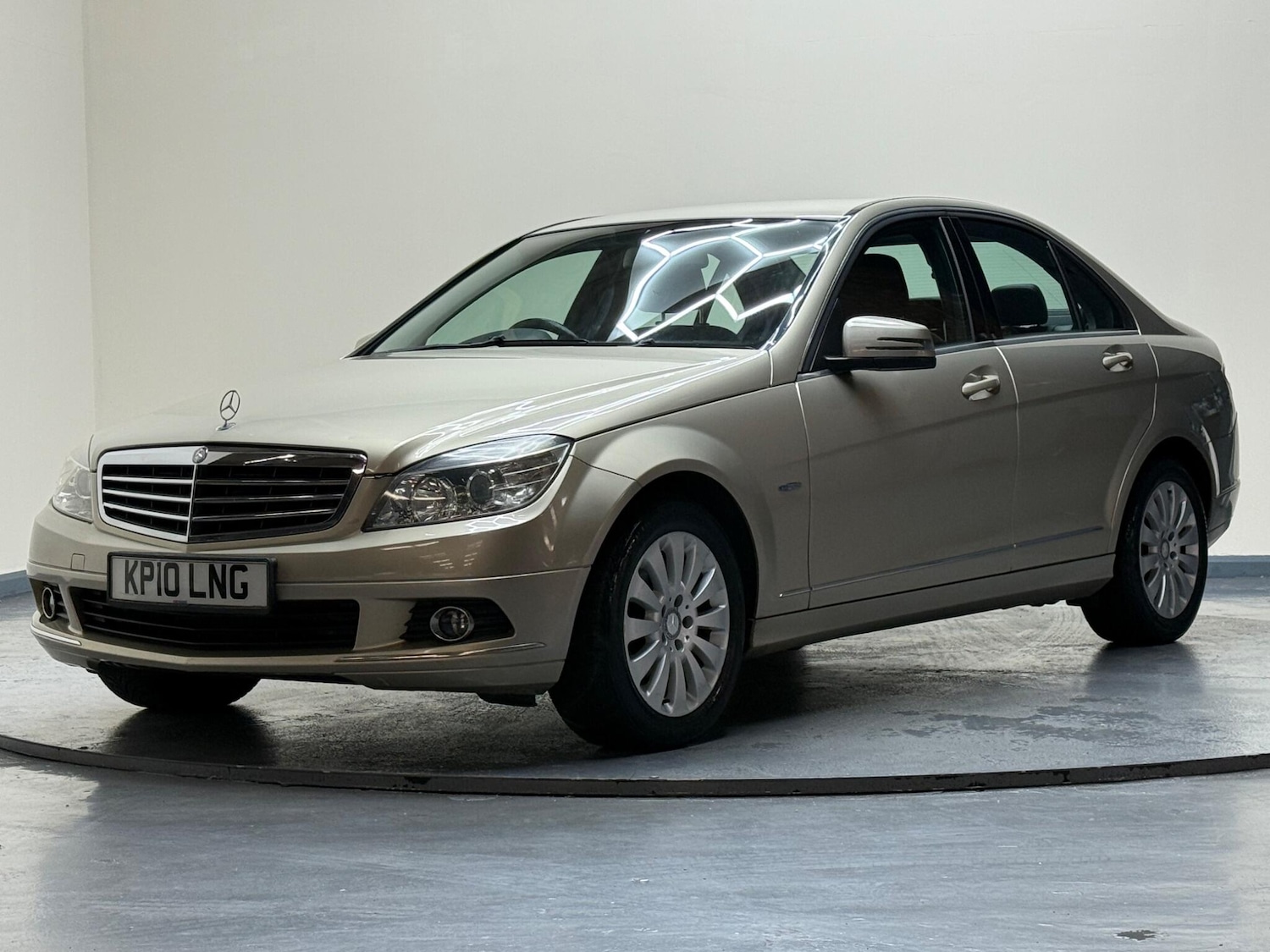 Used Mercedes-Benz C-Class 2010 for sale - 75965947: Photo 14