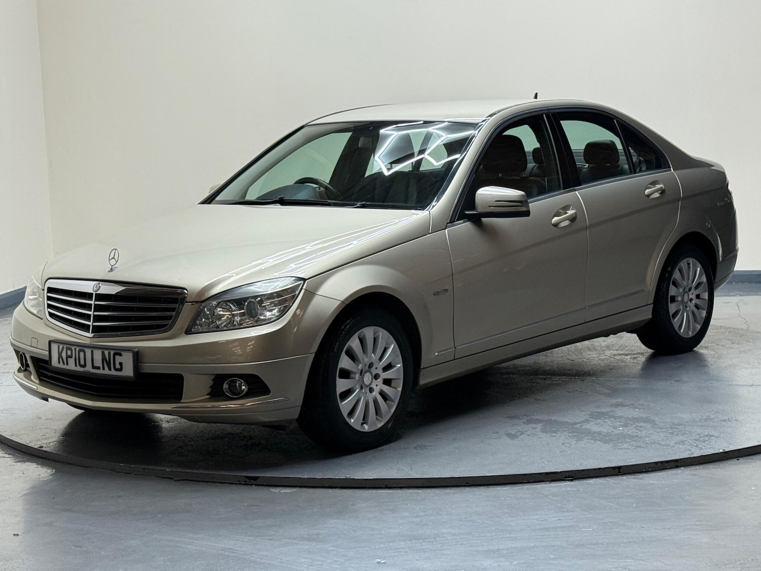 Used Mercedes-Benz C-Class 2010 for sale - 75965947: Photo 16
