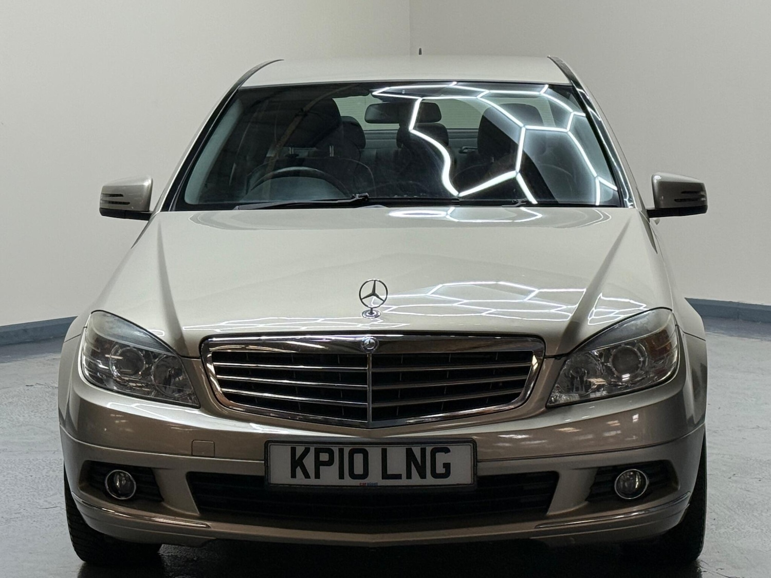 Used Mercedes-Benz C-Class 2010 for sale - 75965947: Photo 19