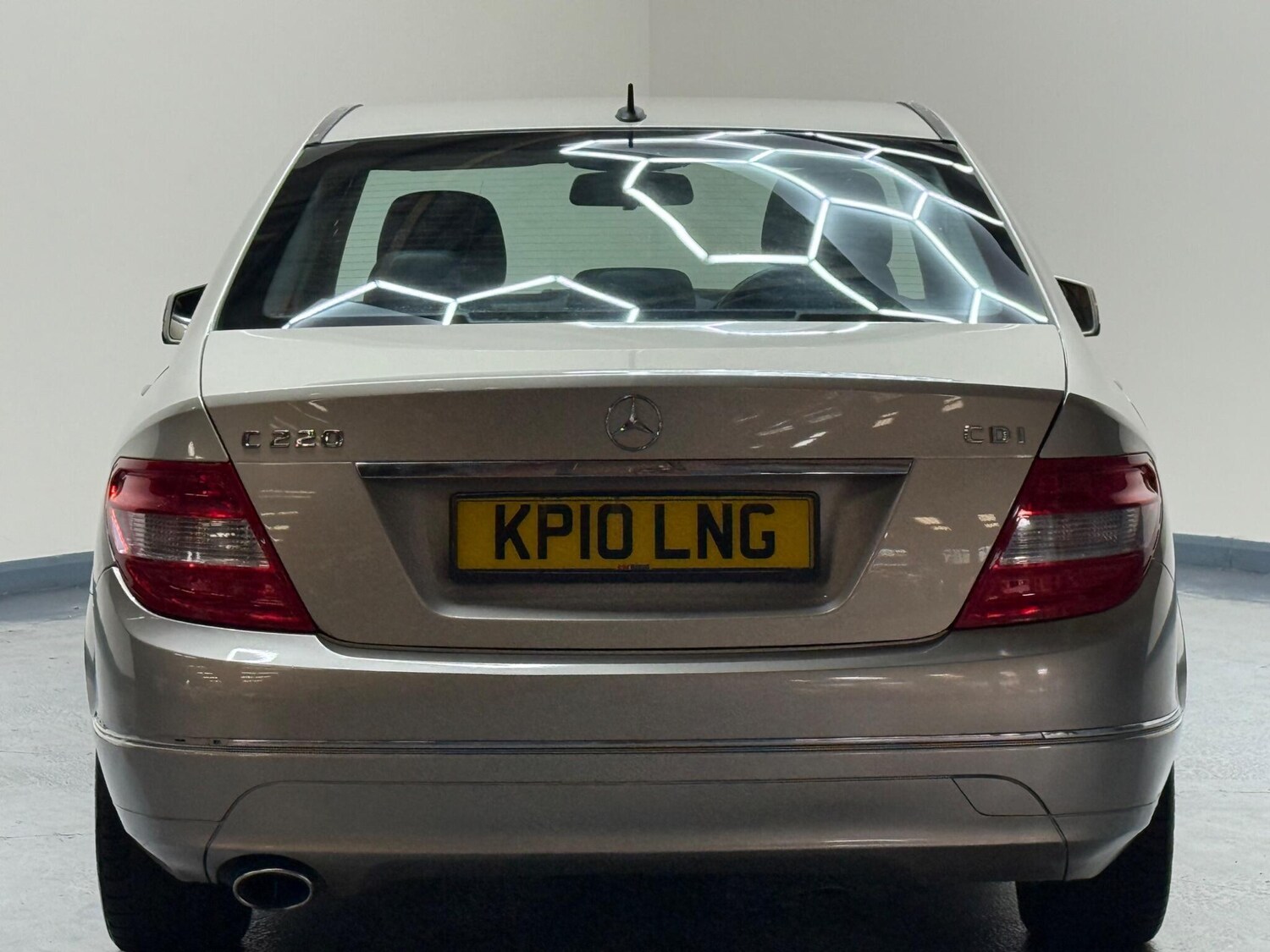 Used Mercedes-Benz C-Class 2010 for sale - 75965947: Photo 38