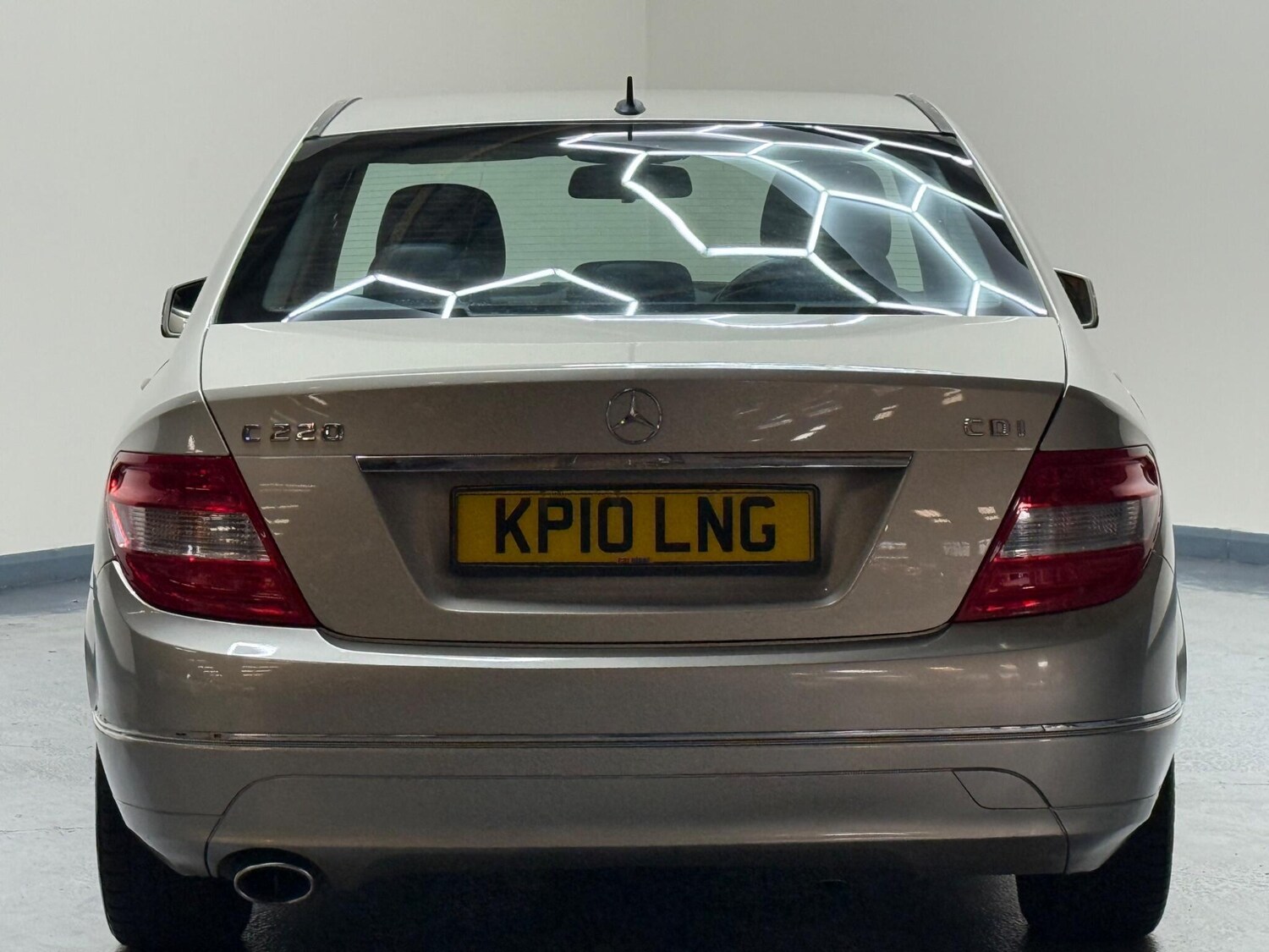 Used Mercedes-Benz C-Class 2010 for sale - 75965947: Photo 41