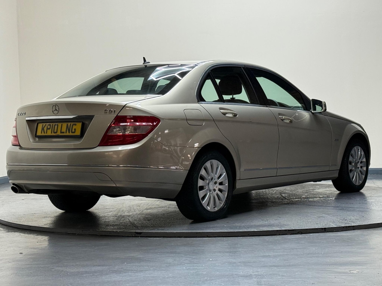 Used Mercedes-Benz C-Class 2010 for sale - 75965947: Photo 43
