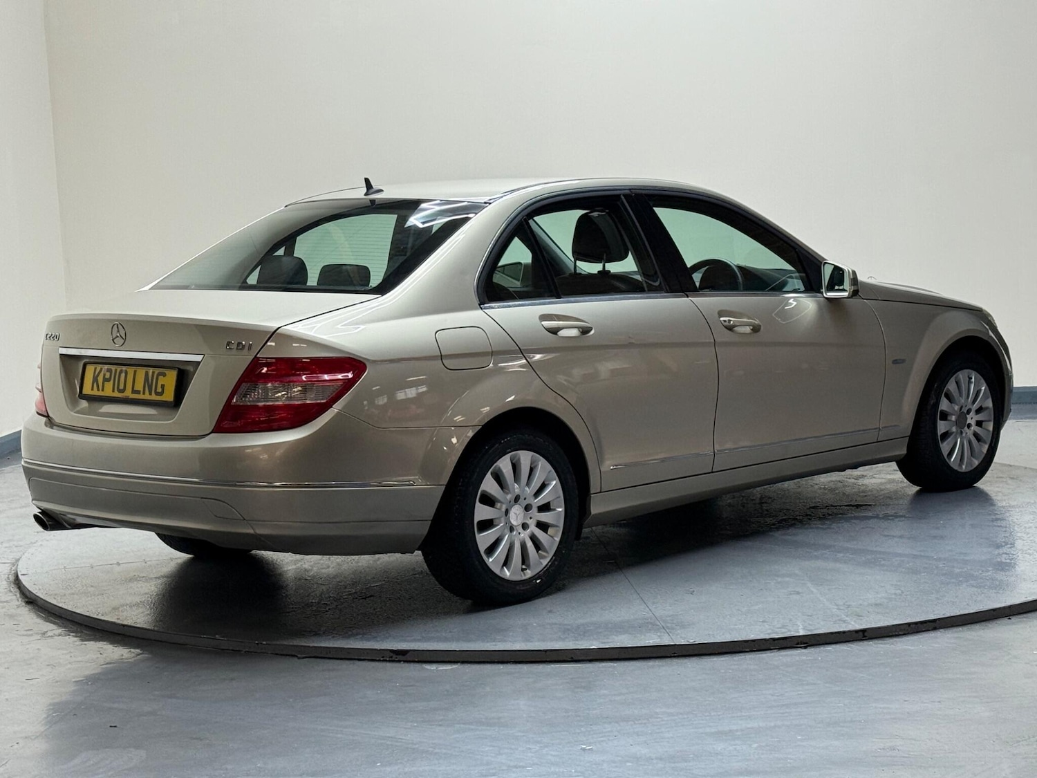 Used Mercedes-Benz C-Class 2010 for sale - 75965947: Photo 45