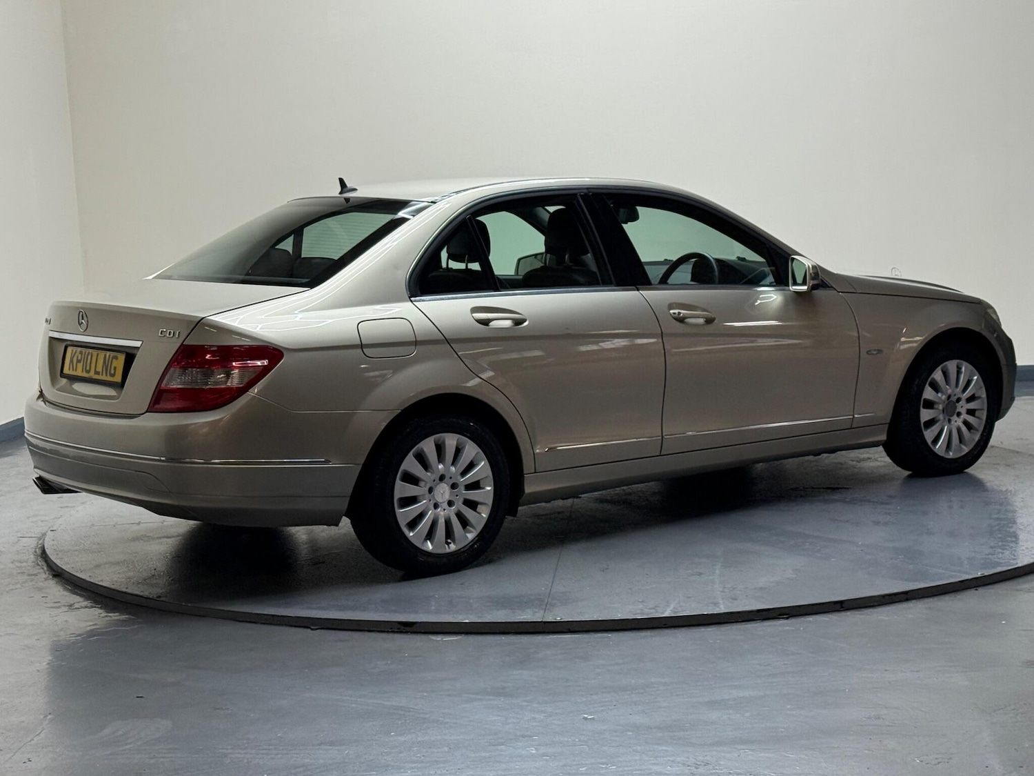 Used Mercedes-Benz C-Class 2010 for sale - 75965947: Photo 46