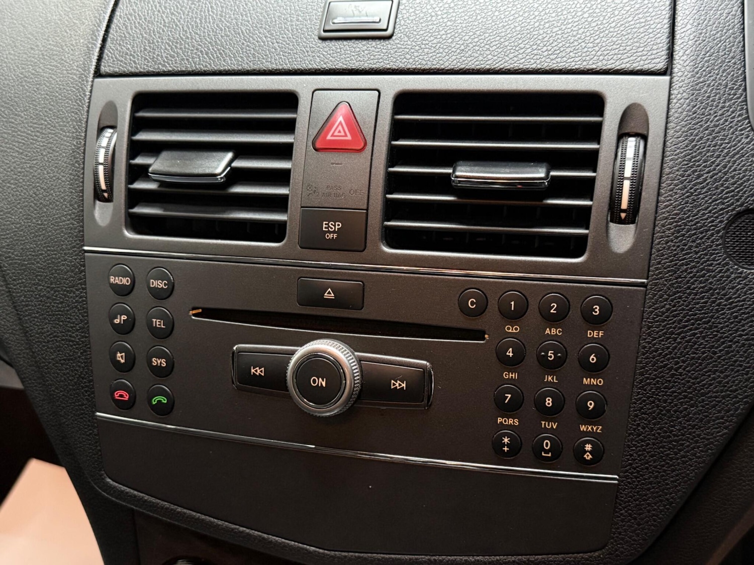 Used Mercedes-Benz C-Class 2010 for sale - 75965947: Photo 6
