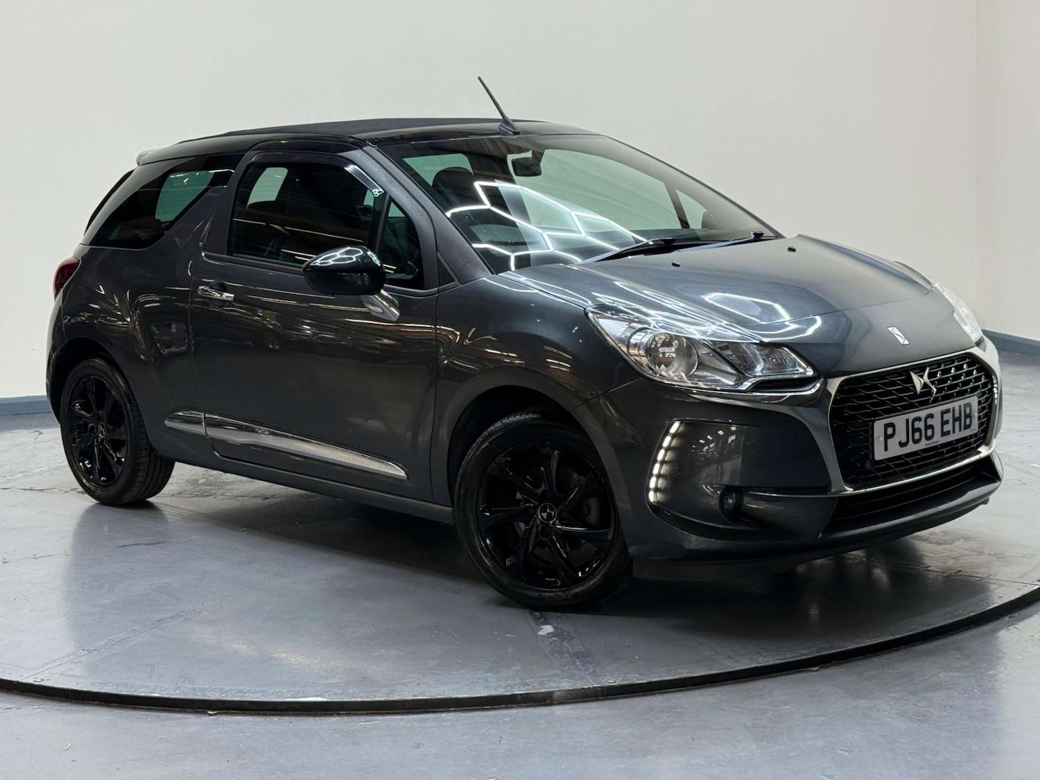 Used DS Automobiles DS 3 Cabrio 2016 for sale - 76181001: Photo 33