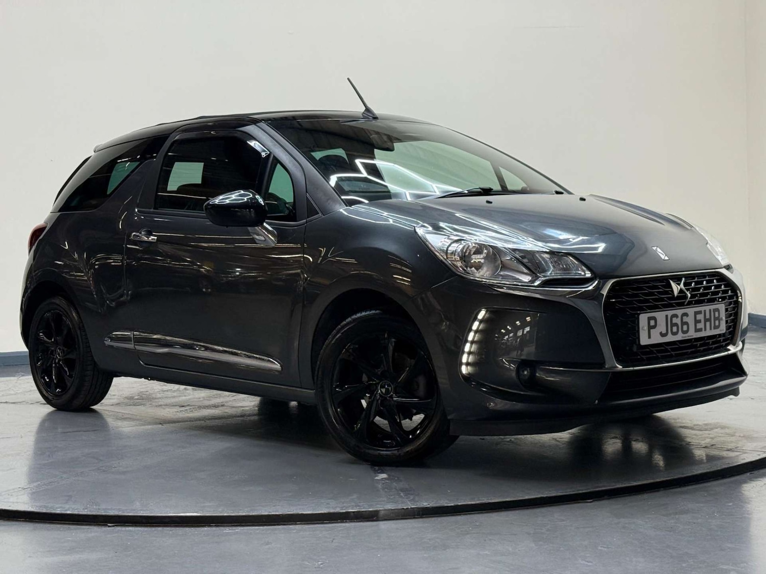 Used DS Automobiles DS 3 Cabrio 2016 for sale - 76181001: Photo 36