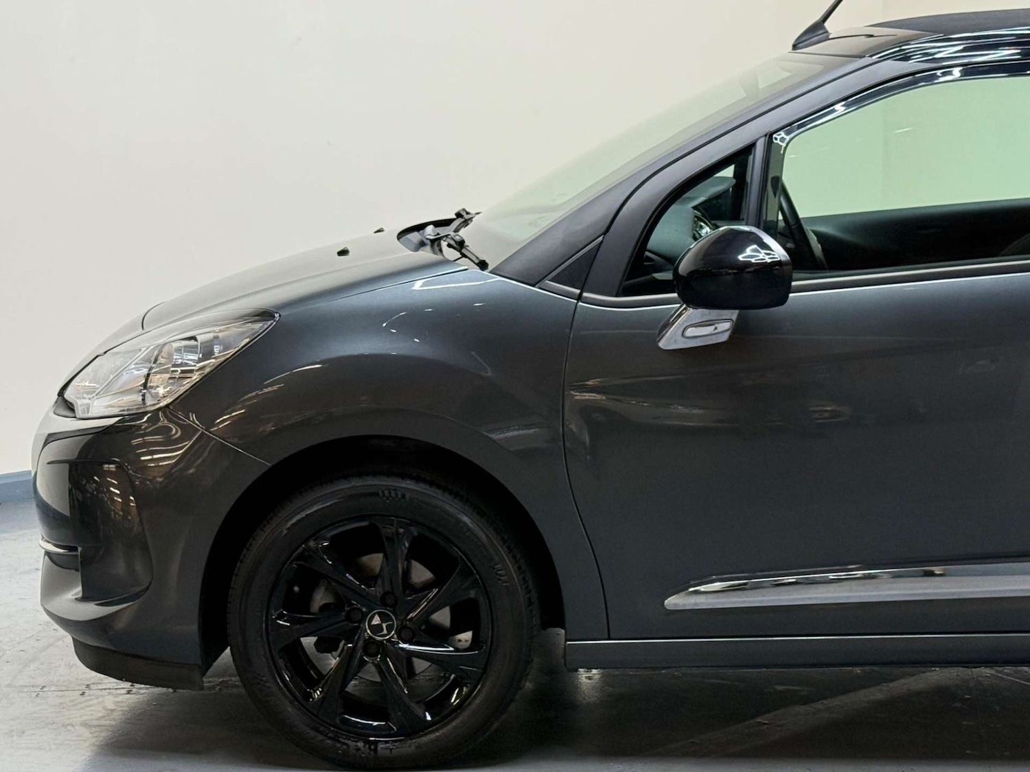 Used DS Automobiles DS 3 Cabrio 2016 for sale - 76181001: Photo 46