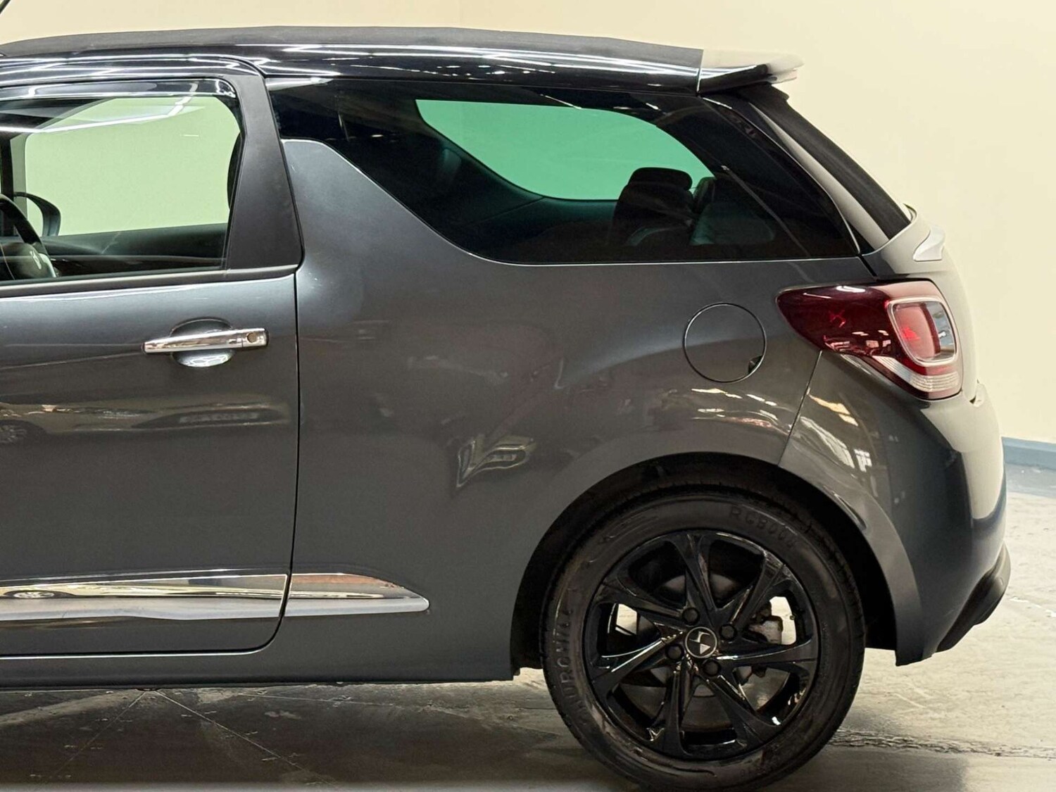 Used DS Automobiles DS 3 Cabrio 2016 for sale - 76181001: Photo 47