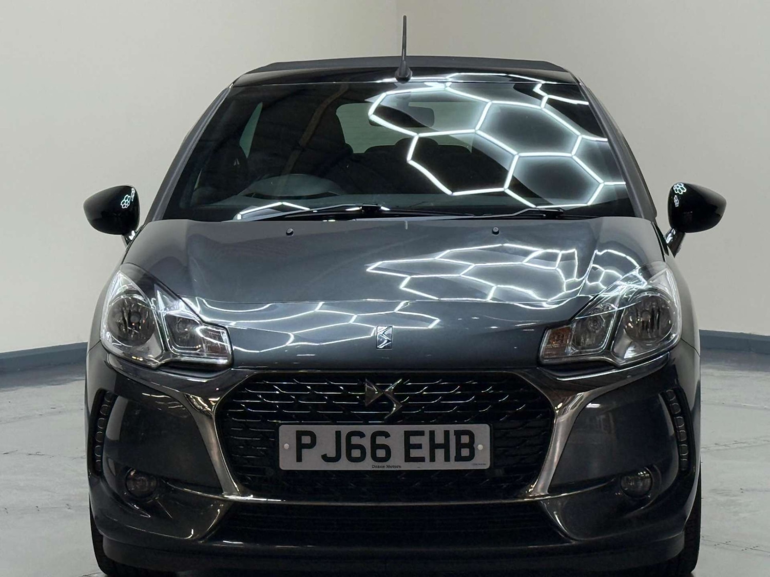 Used DS Automobiles DS 3 Cabrio 2016 for sale - 76181001: Photo 9