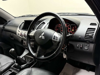 Used Mitsubishi L200 2014 for sale - 76181042: Photo