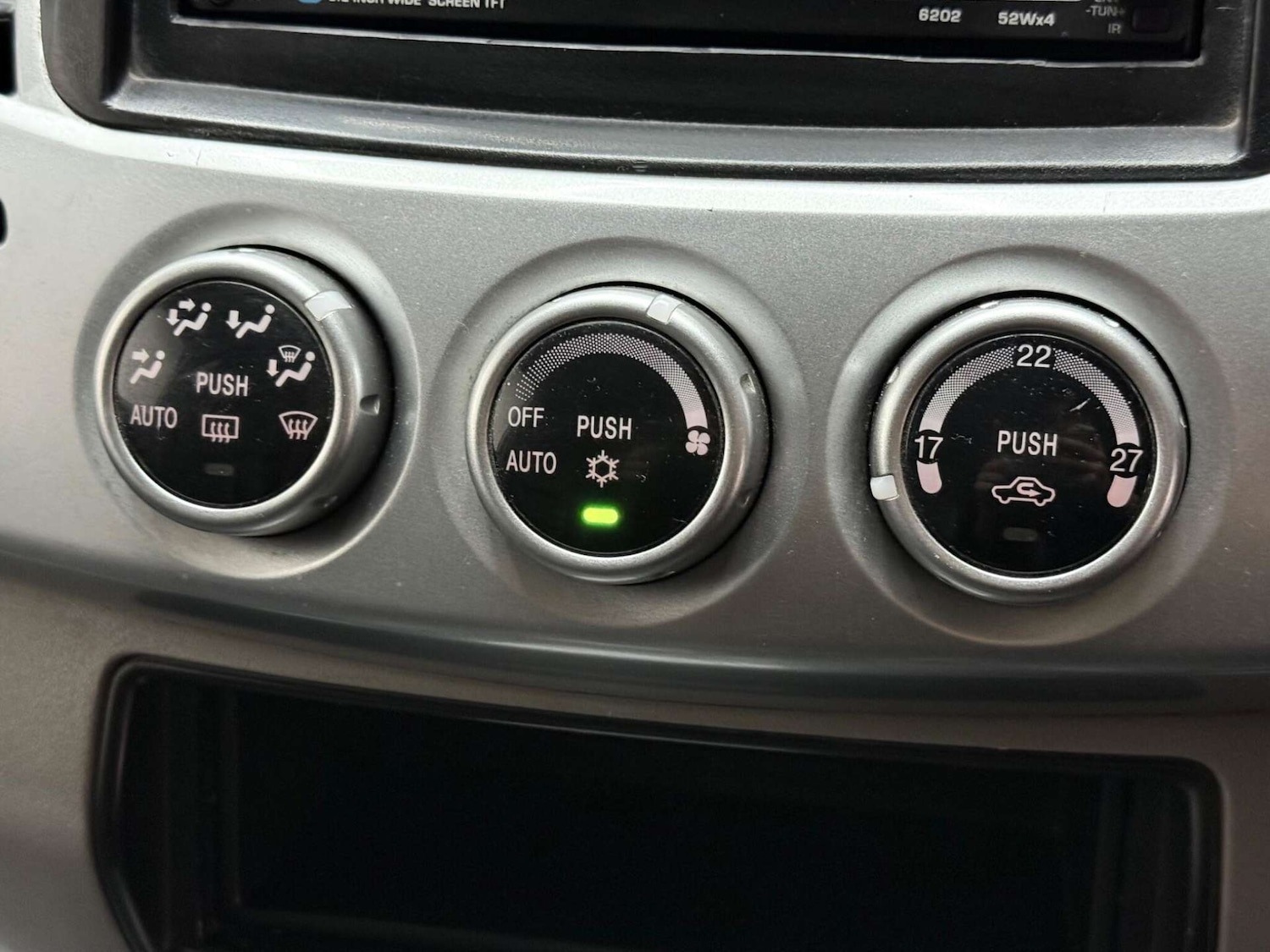 Used Mitsubishi L200 2011 for sale - 76363857: Photo 22